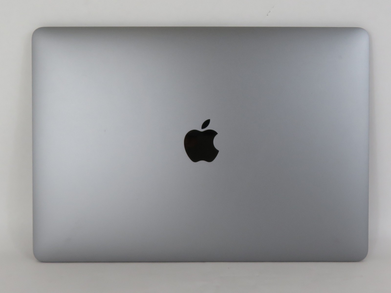 Apple Macbook Pro 2022 13in Retina M2 16GB RAM 512GB macOS Tahoe A2338