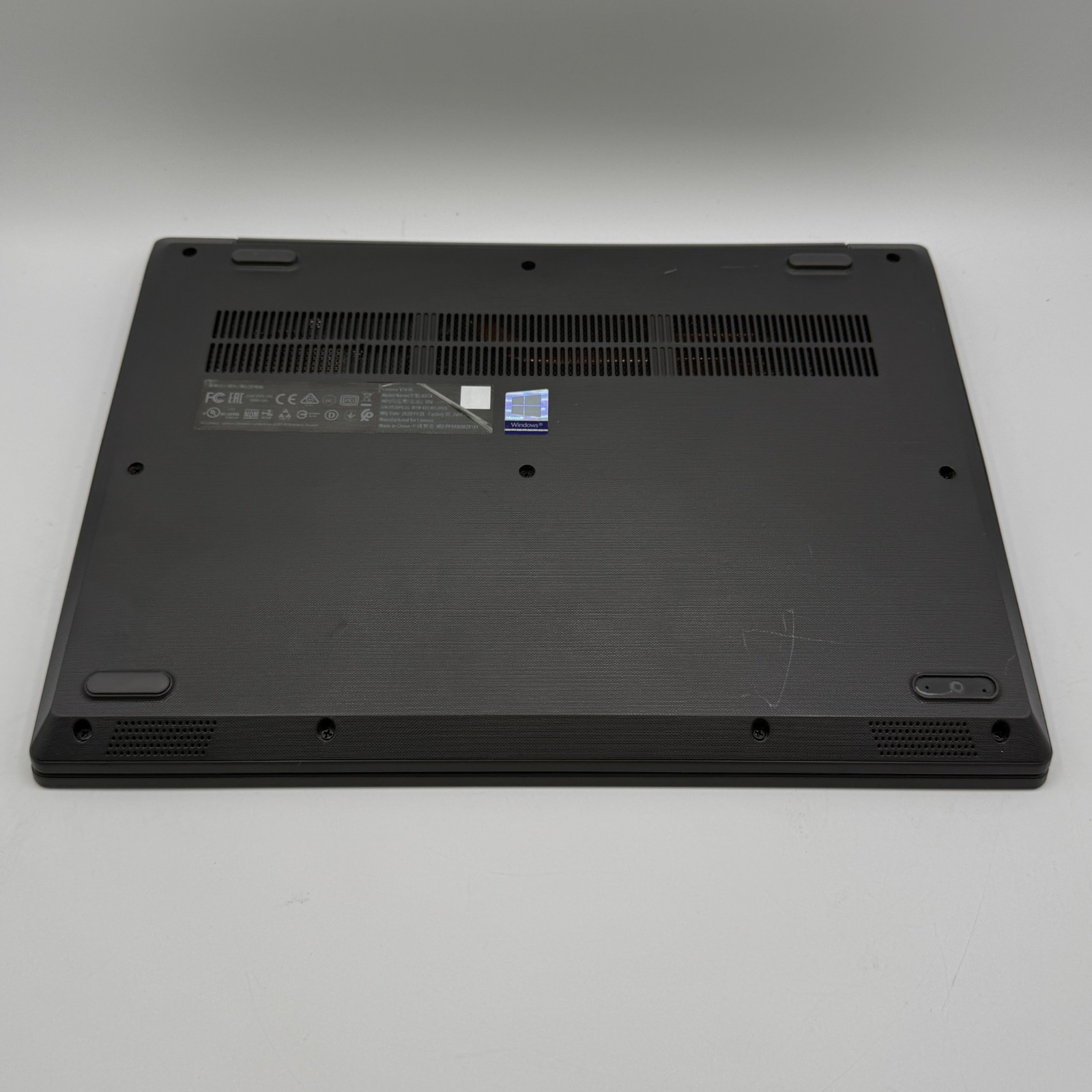 Lenovo V14-IIL 14″ i5-1035G1 12GB 256GB SSD Win11 Pro Black Laptop – Fair