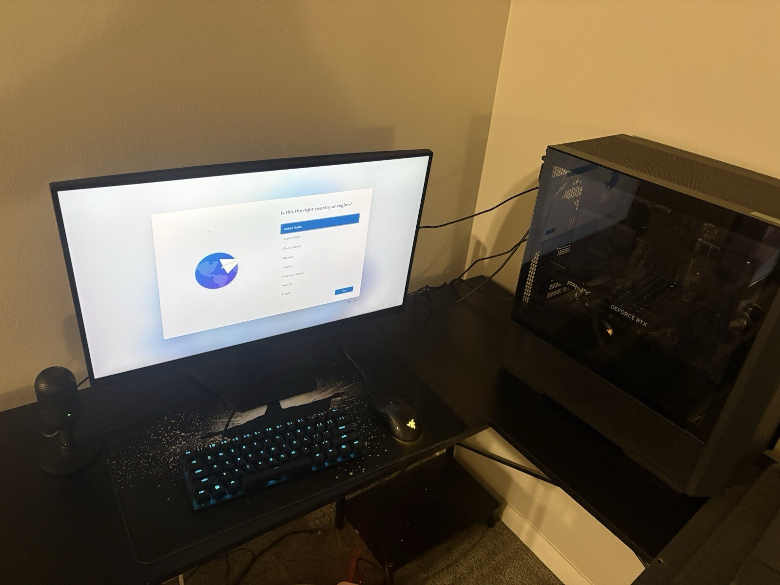 Entire Gaming Setup – Details in Description