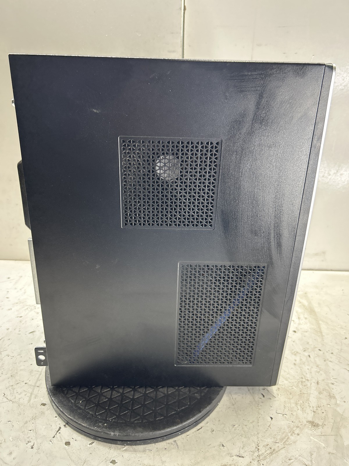 Dell Inspiron 3670 Intel Core i5-9400 2.90GHz 8GB NO HDD