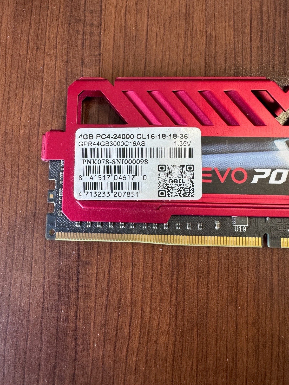 GeIL EVO POTENZA DDR4-3000 4GB (1x4GB) PC4-24000 CL16 1.35V Desktop Memory