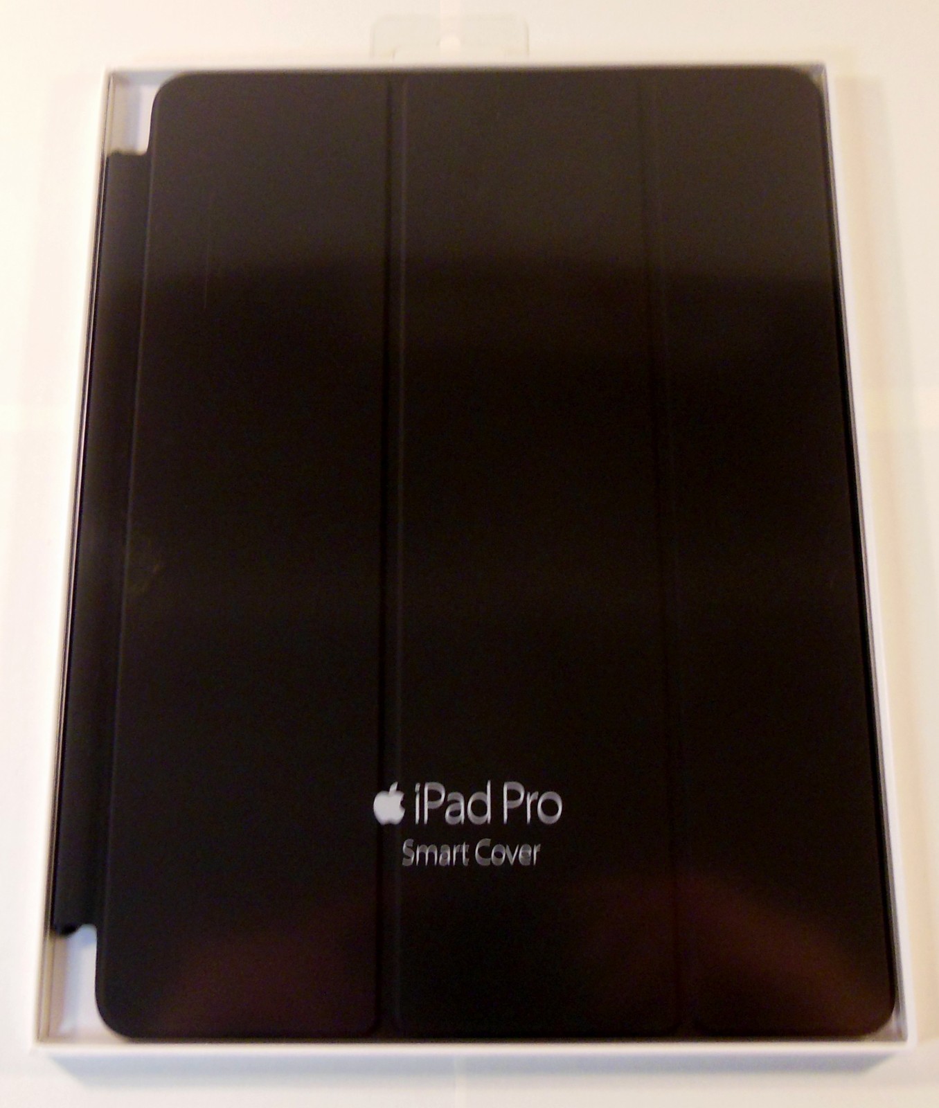 New APPLE iPad Pro Smart Cover for 9.7 Inch iPad, # MM292AM/A, 9.7″, Very Nice