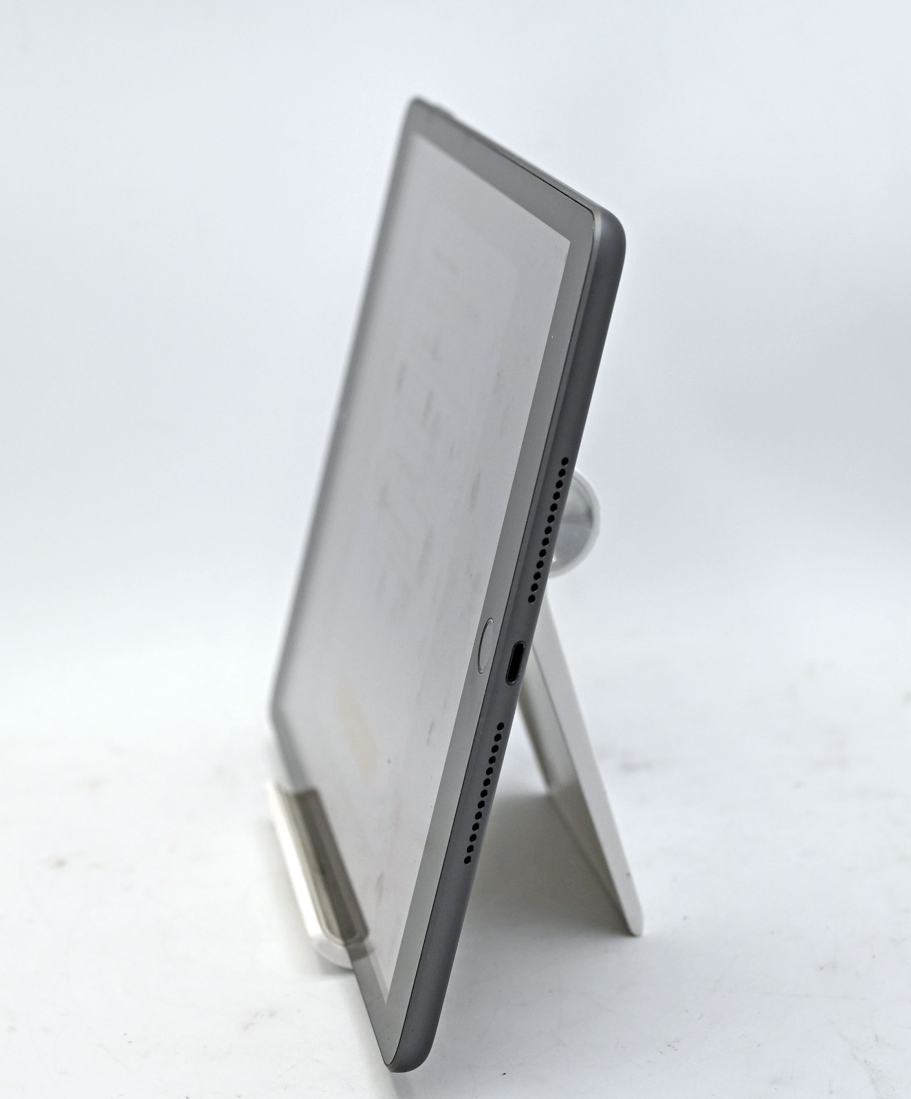 Apple ipad A2606 (MK2K3LL/A) (9th Gen) 64GB