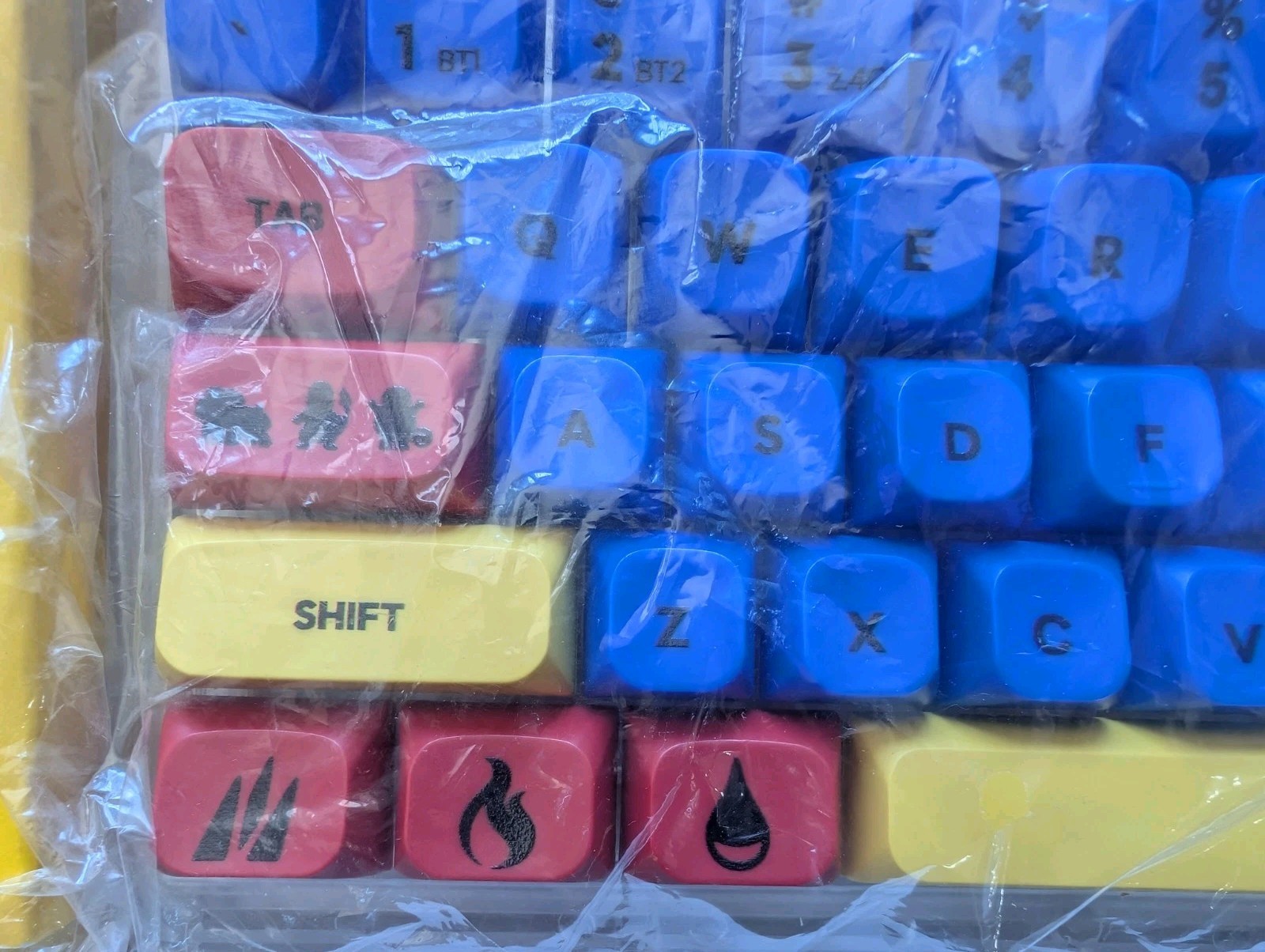 *READ* Pokémon X Target Wireless Keyboard – 30th Anniversary Limited Edition