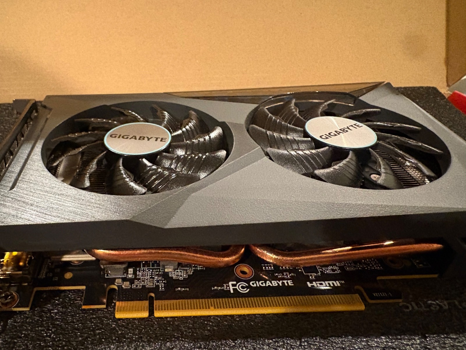 USED:GIGABYTE Radeon RX 6500 XT EAGLE 4GB GDDR6 Graphics Card