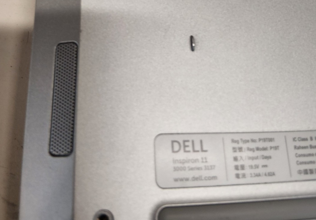 Dell Inspiron 3137 11.5in No HDD/RAM or CORD NO SCREWS ON BACK #933