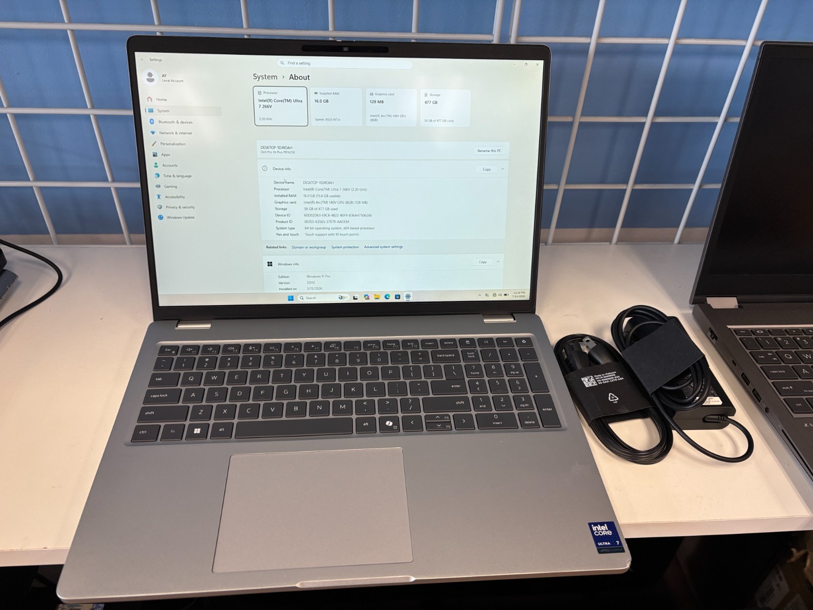 Dell Pro 16 Plus PB16250 16″ Touch Screen Core Ultra 7 16GB 512GB SSD GPU 8GB