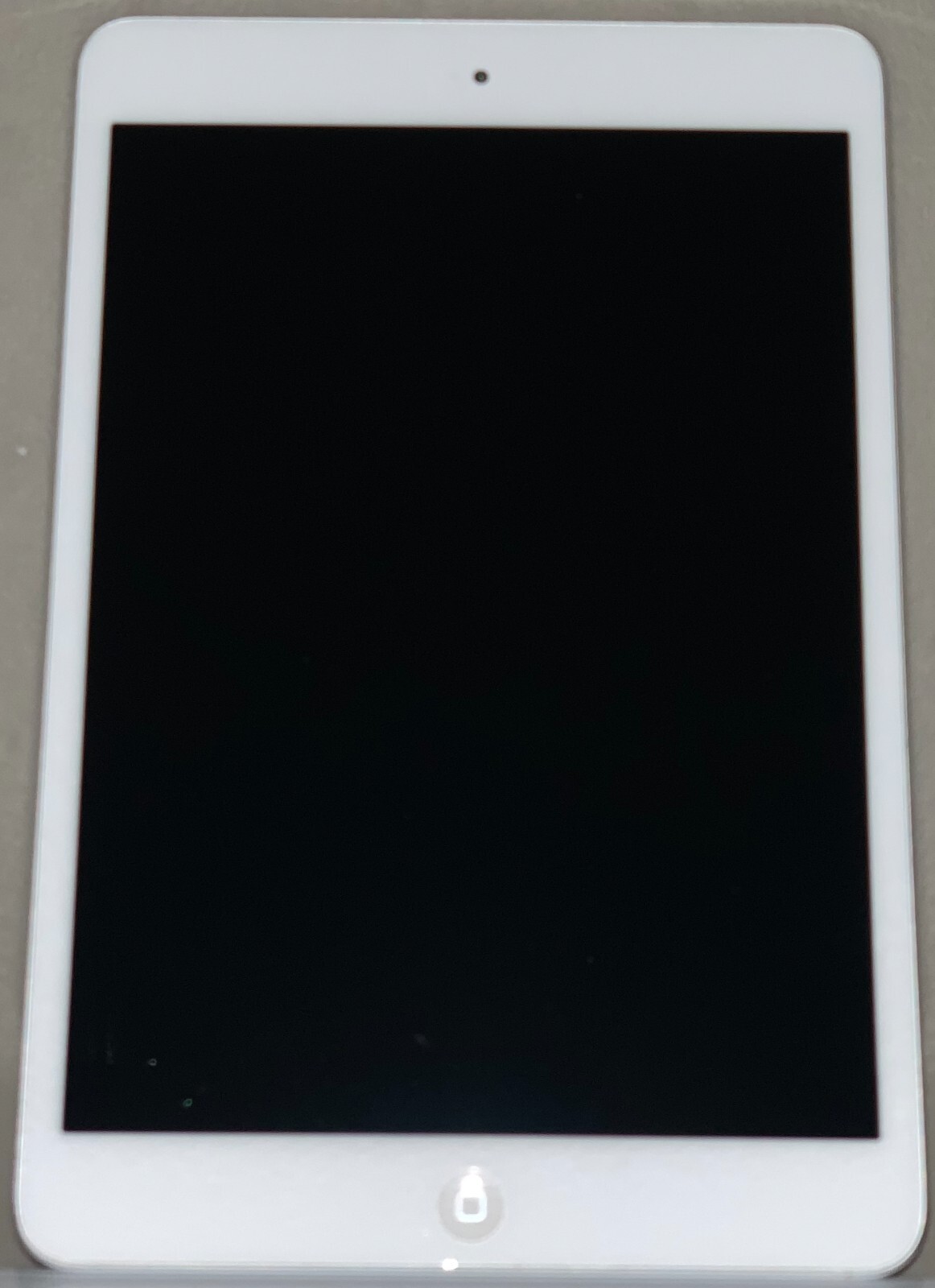 Apple iPad Mini 12.7GB Wi-Fi 7.9in A1432 NO charger OR cable
