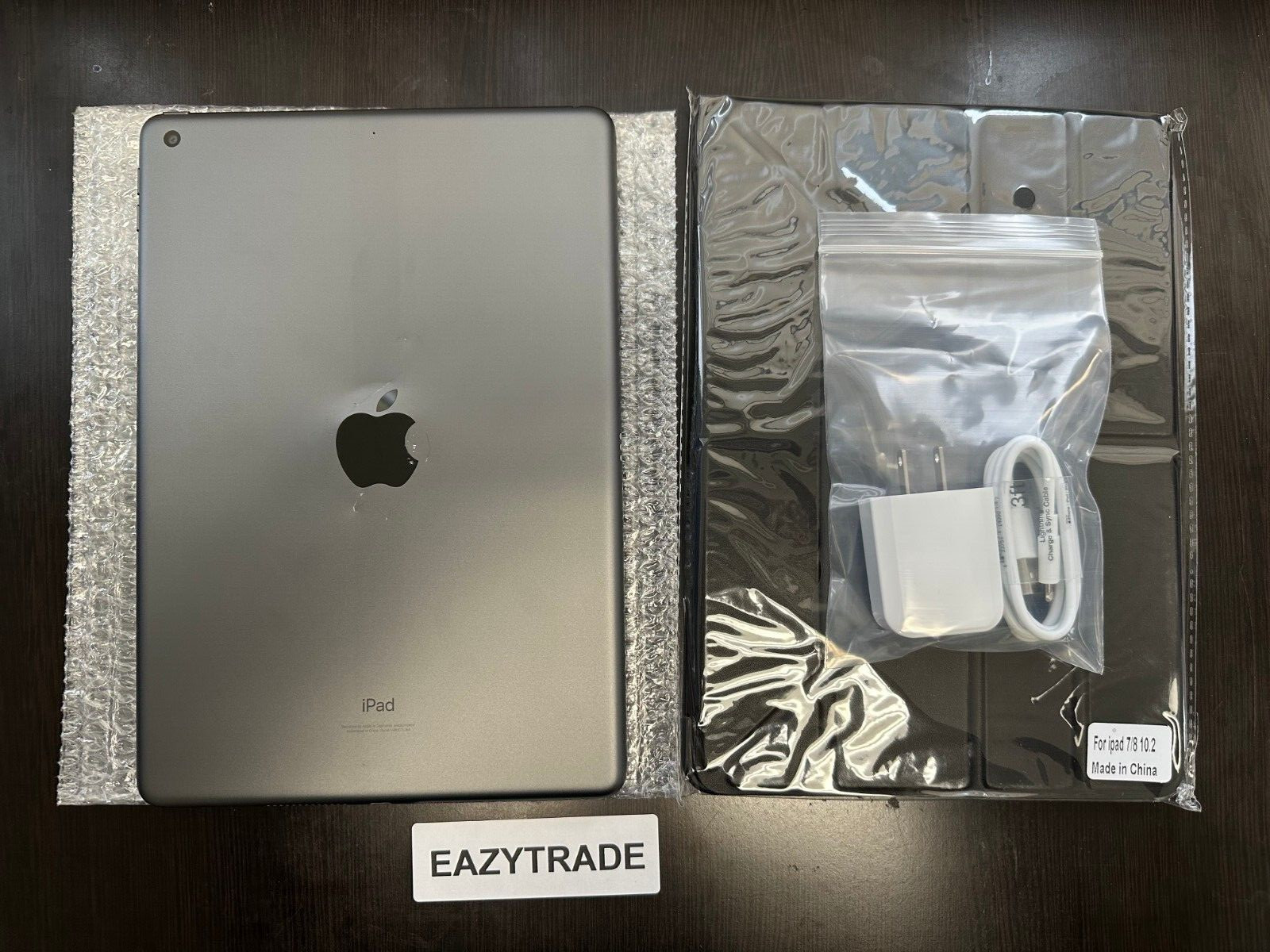 Apple iPad 9th Gen. 64GB, Wi-Fi, 10.2 in – Space Gray – Bundle – Daily Deal