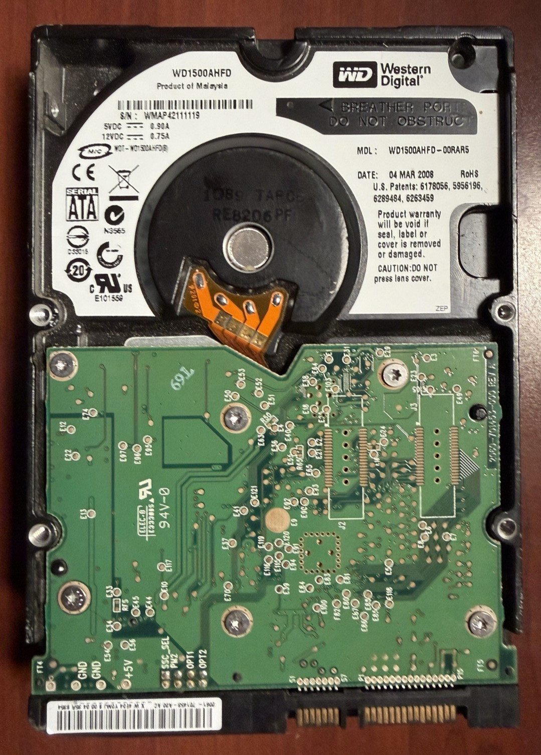 Western Digital Raptor 3.5″ WD1500AHFD 150GB HDD 10k RPM – Transparent Window
