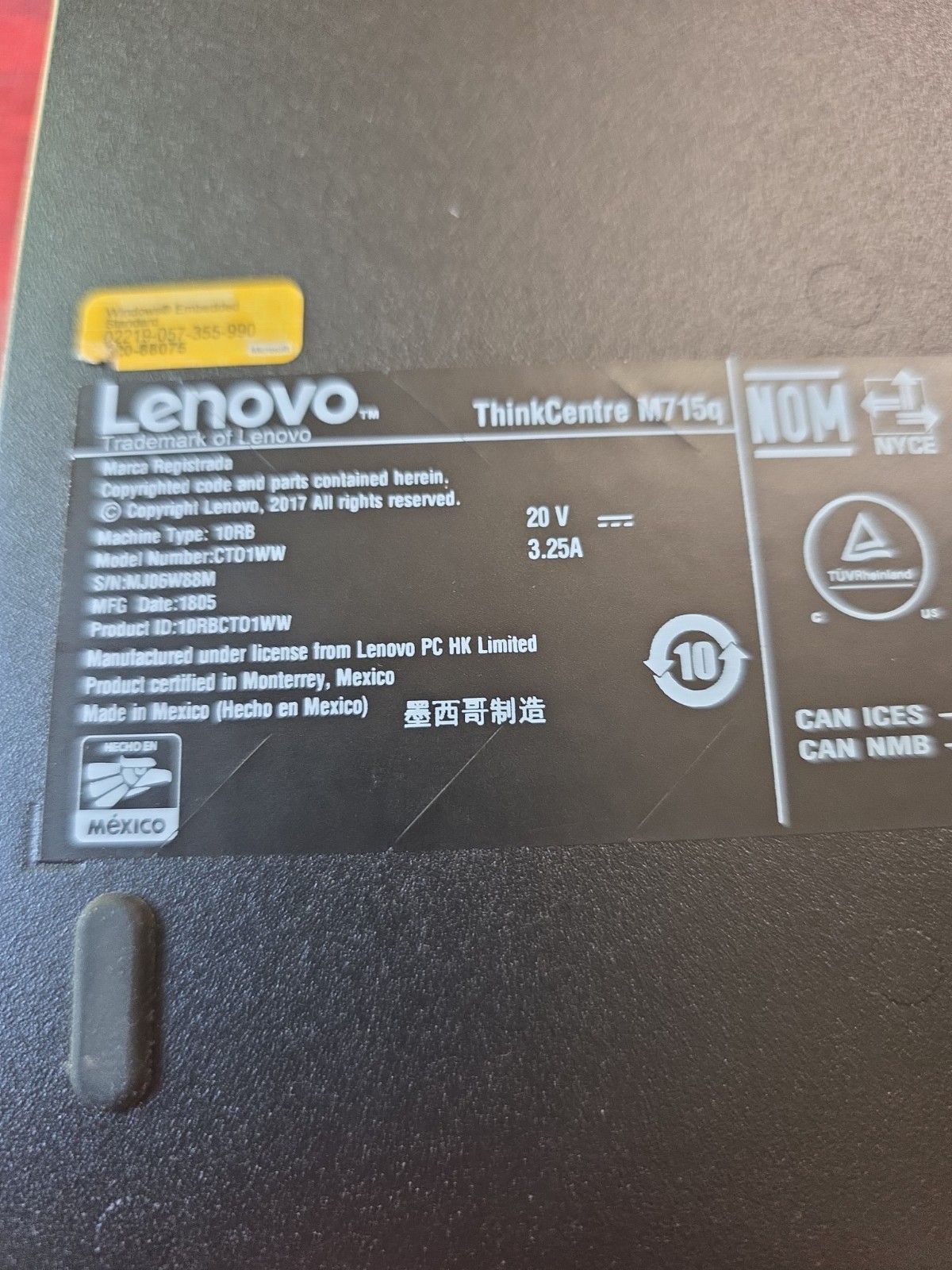 Lenovo ThinkCentre M715Q (256GB, AMD Ryzen 5 2400GE, 3.2 GHz, 8GB) Desktop PC