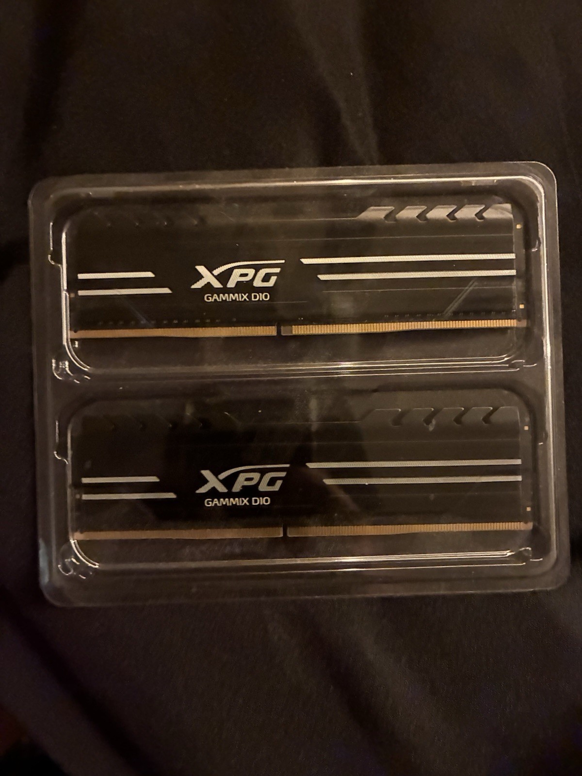 XPG GAMMIX D10 16GB (2x8GB) DDR4-3000 PC4-24000 288-Pin DIMM