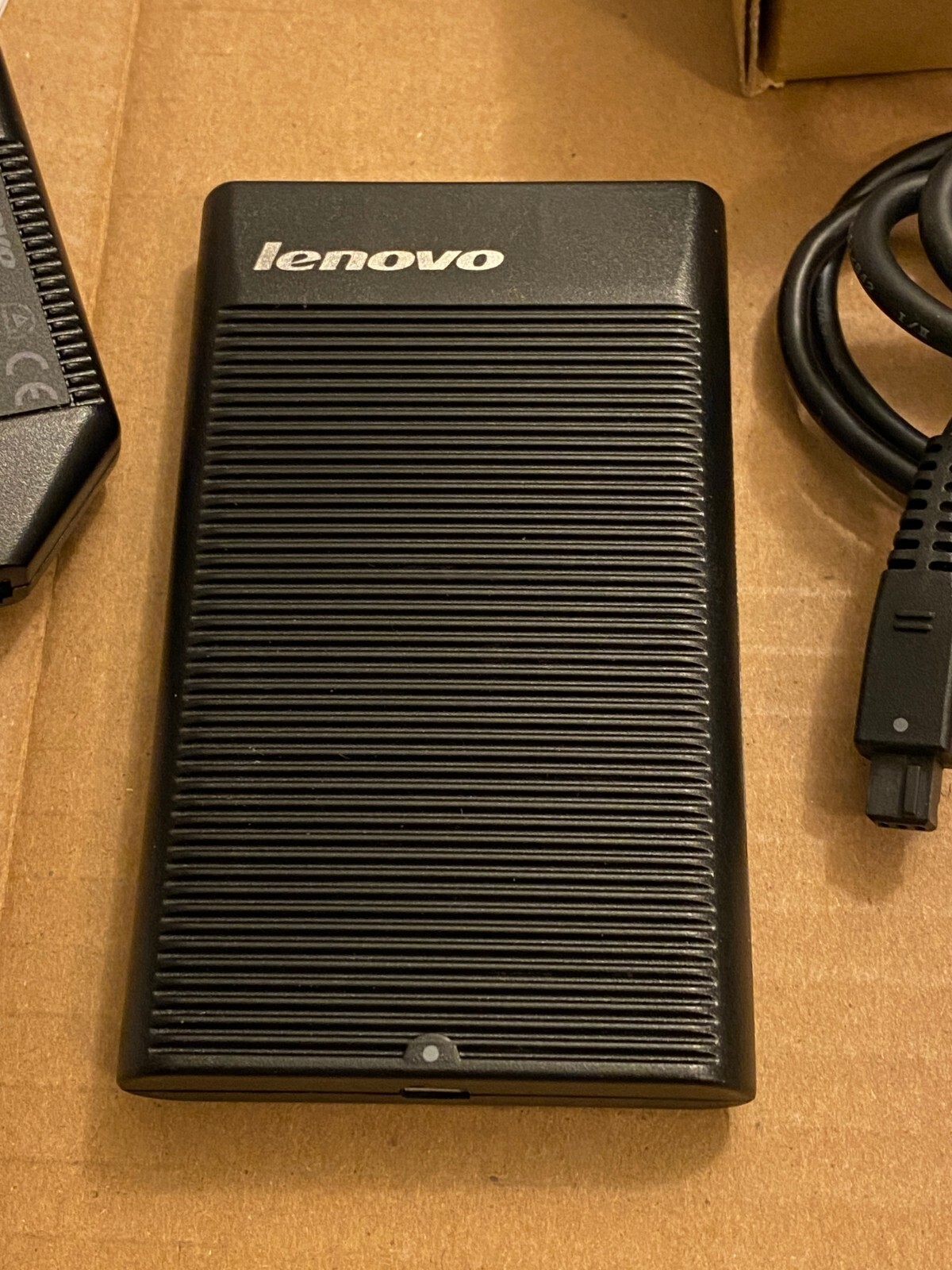 New Lenovo 90W Ultra Slim AC/DC Combo Power Adapter & Car Charger 41R4538 20V 5V
