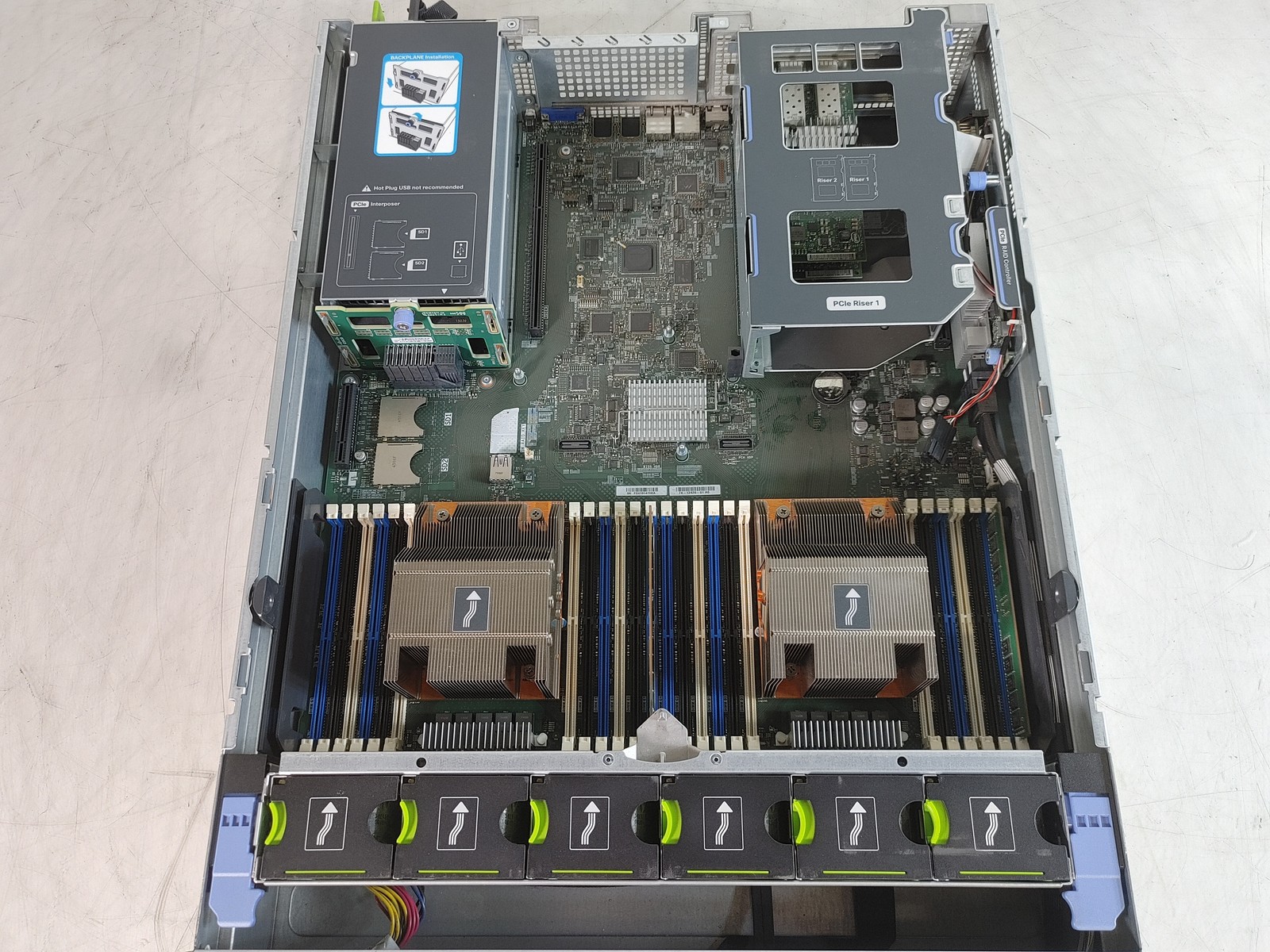 Cisco UCS C240 M4 2.60 GHz Intel Xeon E5-2620 v3 32 GB DDR4 Server – No HDD