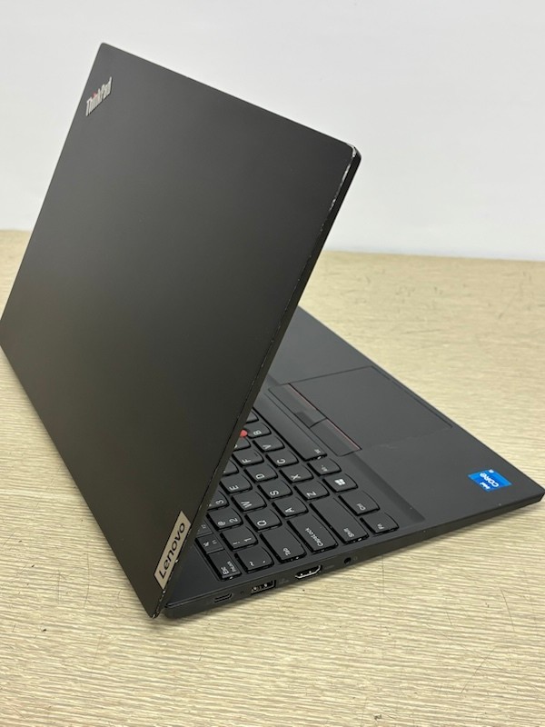 Lenovo ThinkPad E15 Gen 2 15.6″ FHD 11th Gen i5-1135G7 16GB 1TB Win11 Pro Laptop