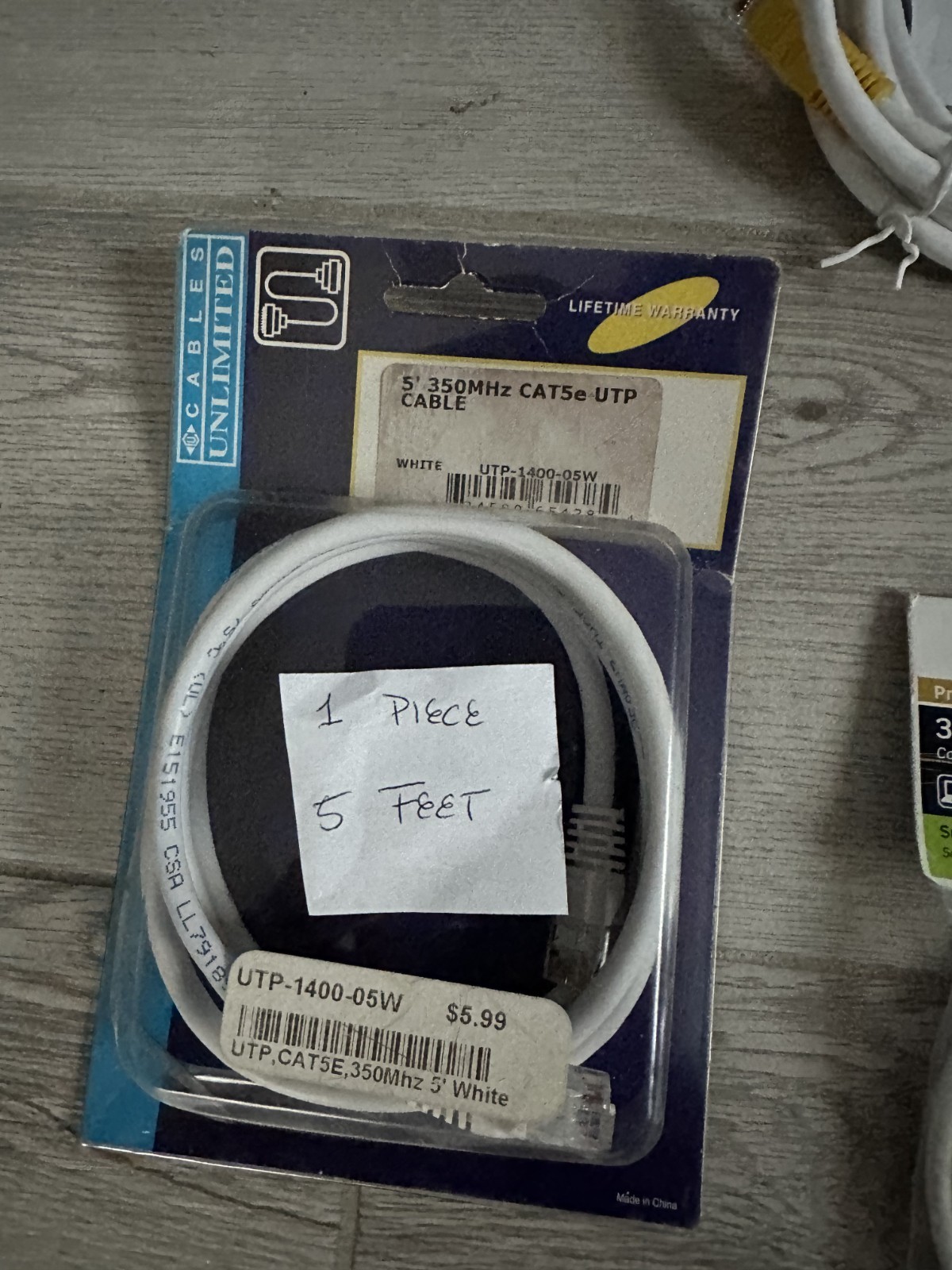 Lot of 6 Ethernet Network White Cables, mixed brands, mixed size, see details.
