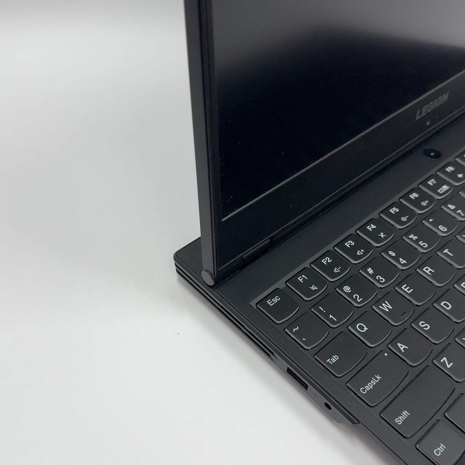 Lenovo Legion Y540 81SX 15.6″ i7-9750H 2.6GHz 16GB RAM 1TB SSD GeForce RTX 2060