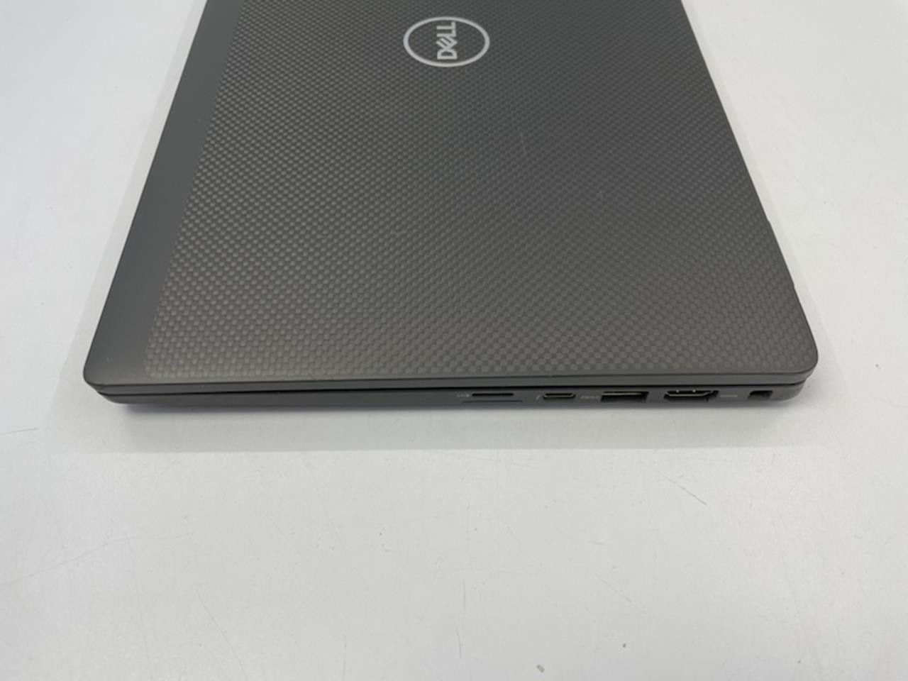 DELL LATITUDE 7420 Laptop w/ Intel Core i5-1135G7 2.40 GHZ + 8 GB No HD/Battery