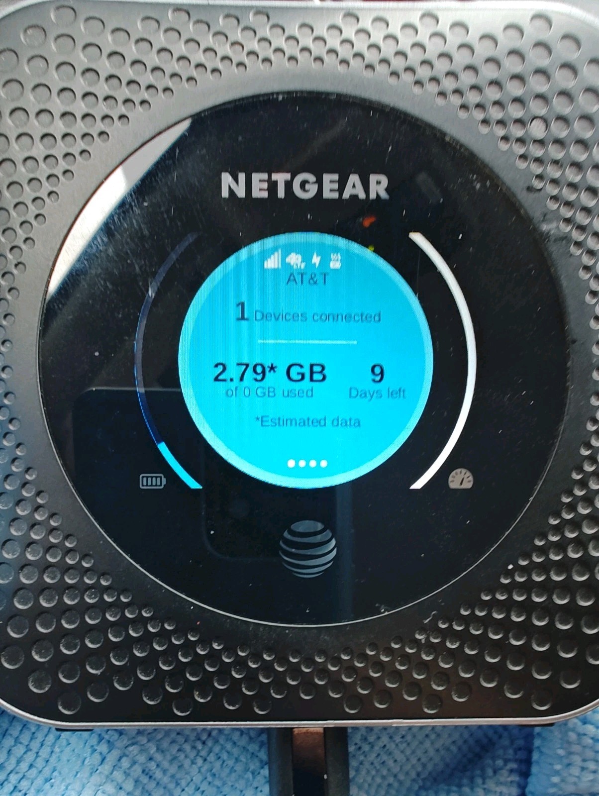 *CHEAP $39/Month 4G/LTE Unlimited Data Hotspot AT&T Netgear Nighthawk MR1100**