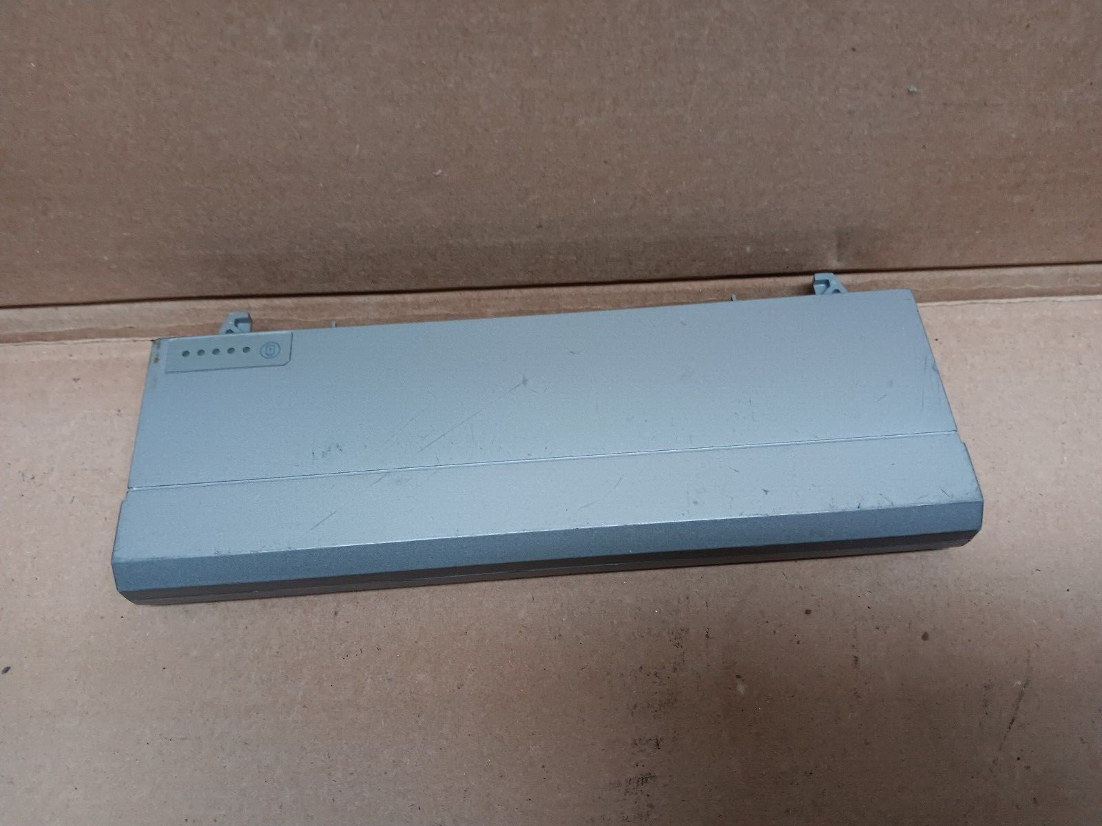 Genuine Dell Latitude E6400 E6410 E6500 E6510 Precision M4400 Laptop Battery Oem