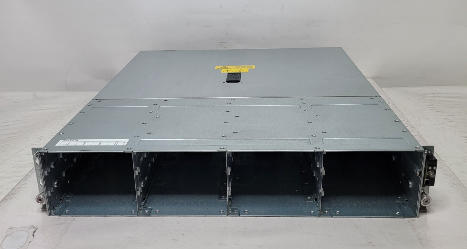 HPE StorageWorks M6412 – 3.5in 12 Drive Bay Storage Array No HDDs – AG638B (a)