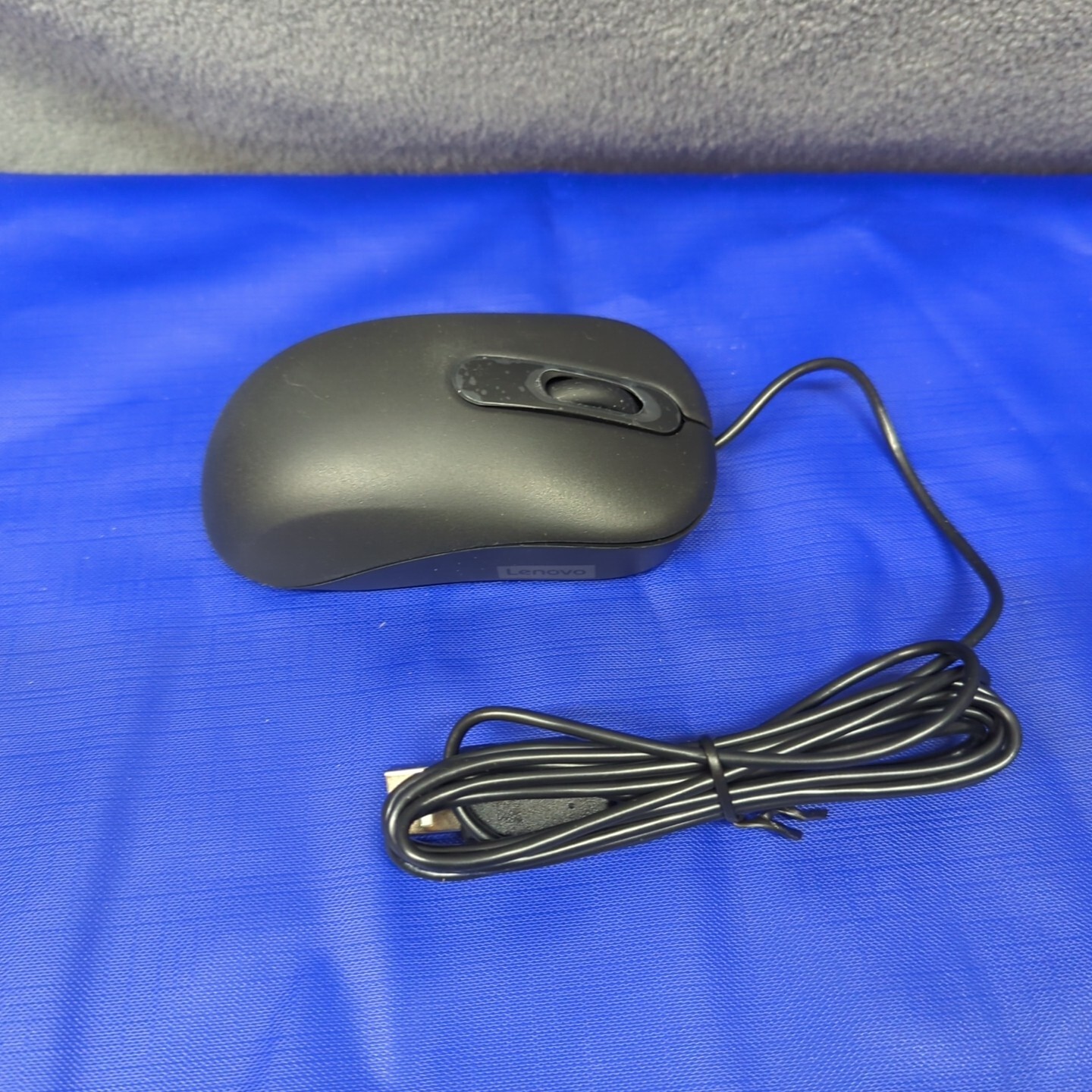 Lenovo Slim Full-Size Mouse