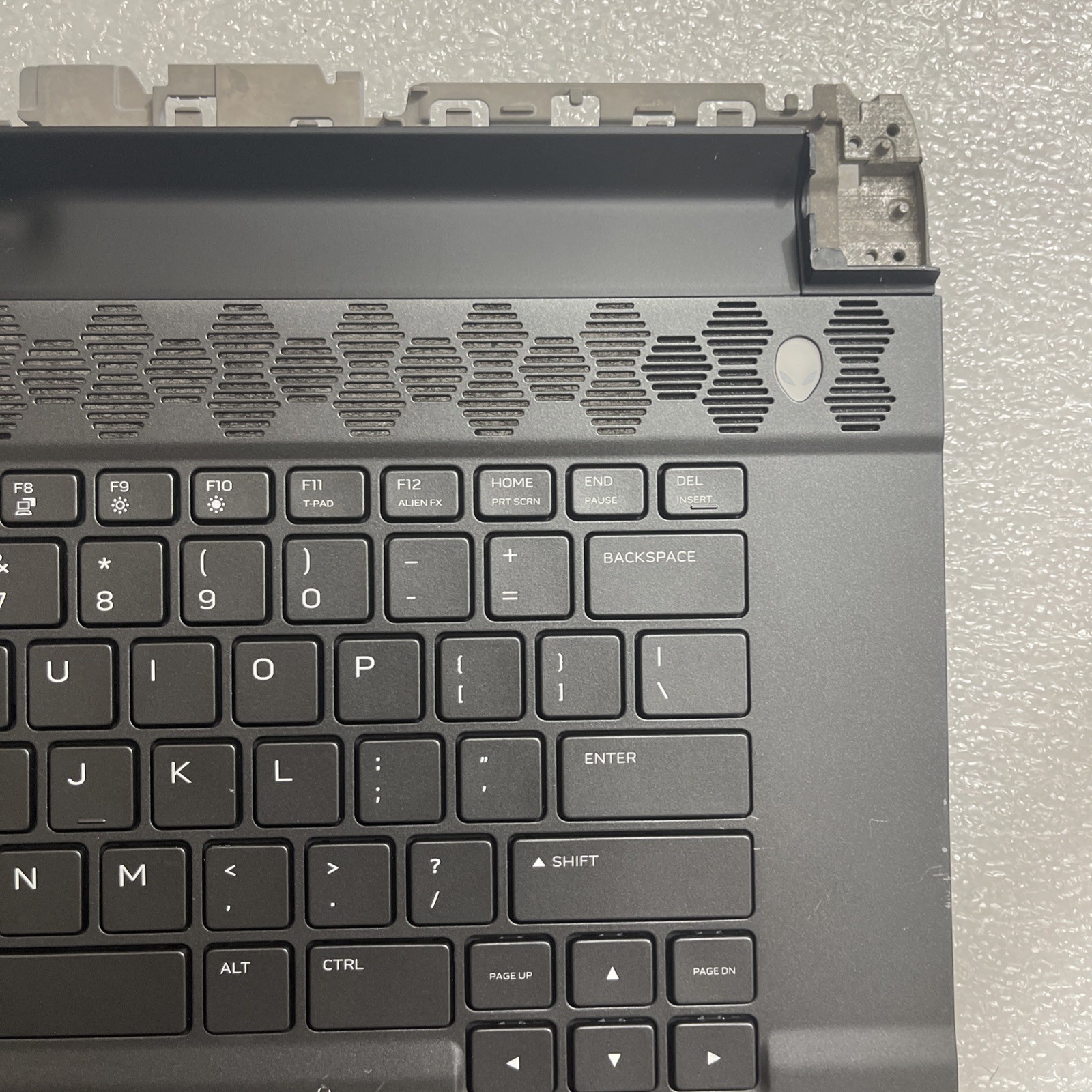 Genuine Dell Alienware15 M15 R3 Palmrest US Backlit Keyboard 03DYGJ S4P2