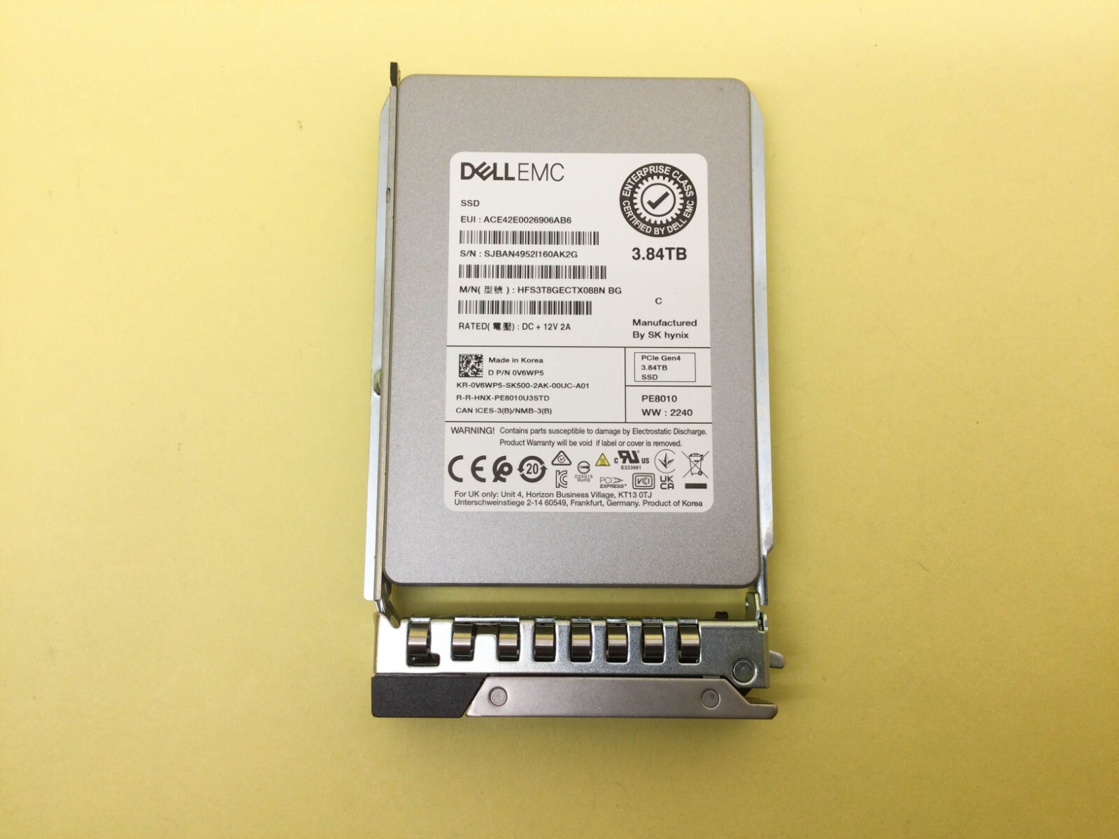V6WP5 Dell EMC 3.84TB PCIe Gen4 NVMe Read Intensive 2.5″ U.2 SSD HFS3T8GECTX088N