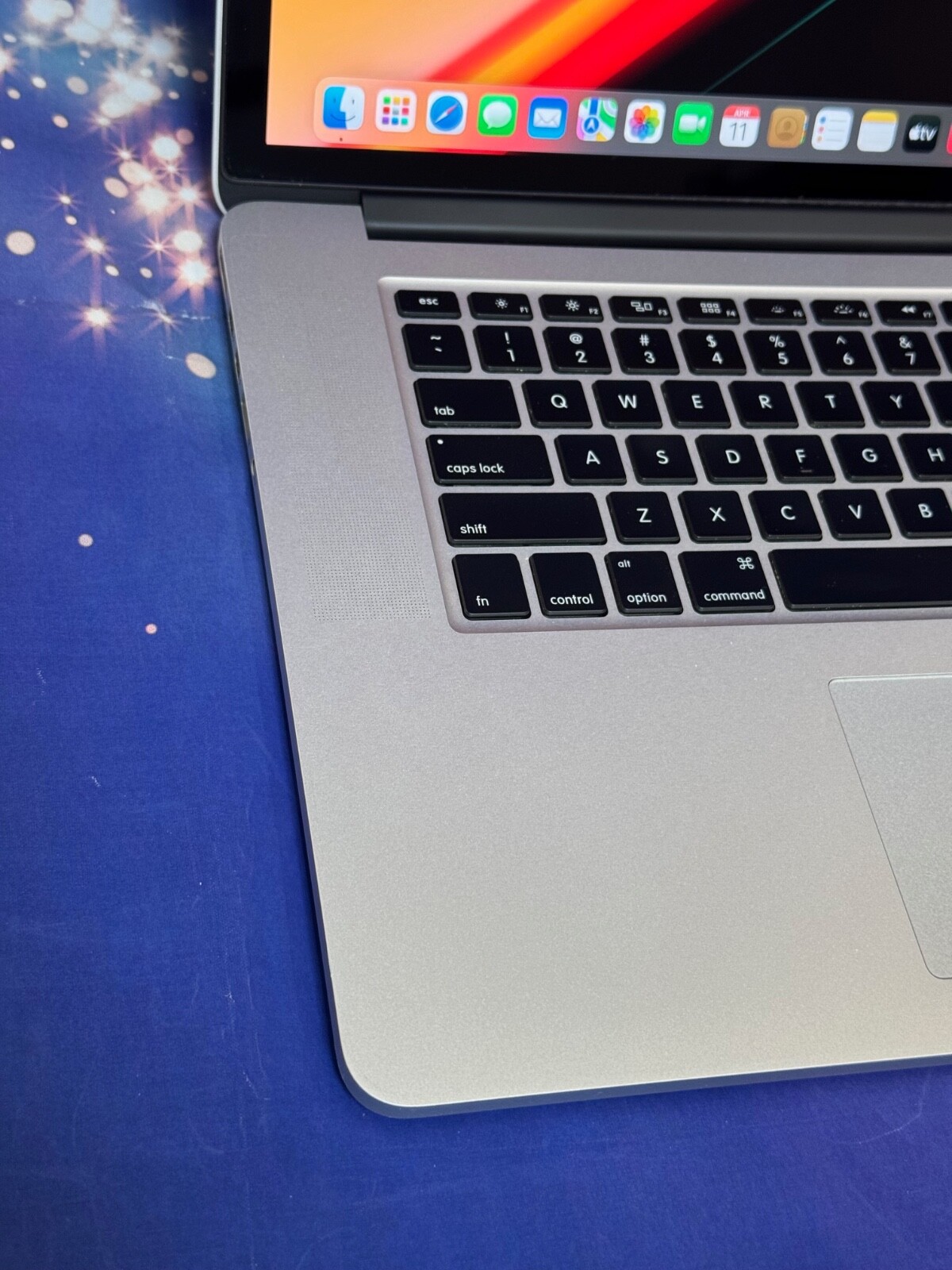 Apple Macbook Pro 13″ Laptop i5 + 8GB RAM + 256GB SSD HD. macOS High Sierra