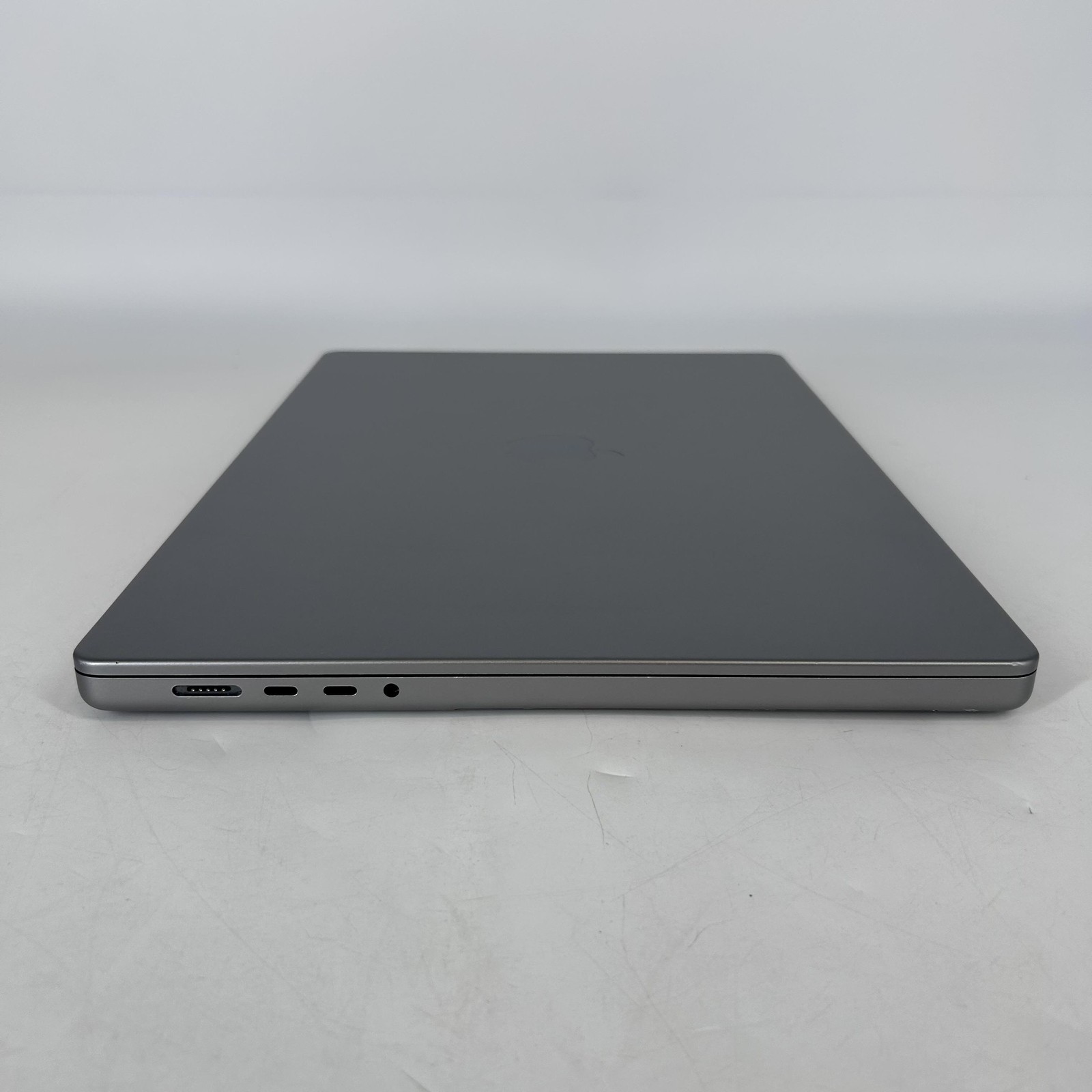 MacBook Pro 16 Gray 2021 M1 Pro 10-Core CPU 16-Core GPU 16GB 512GB Pink Hue