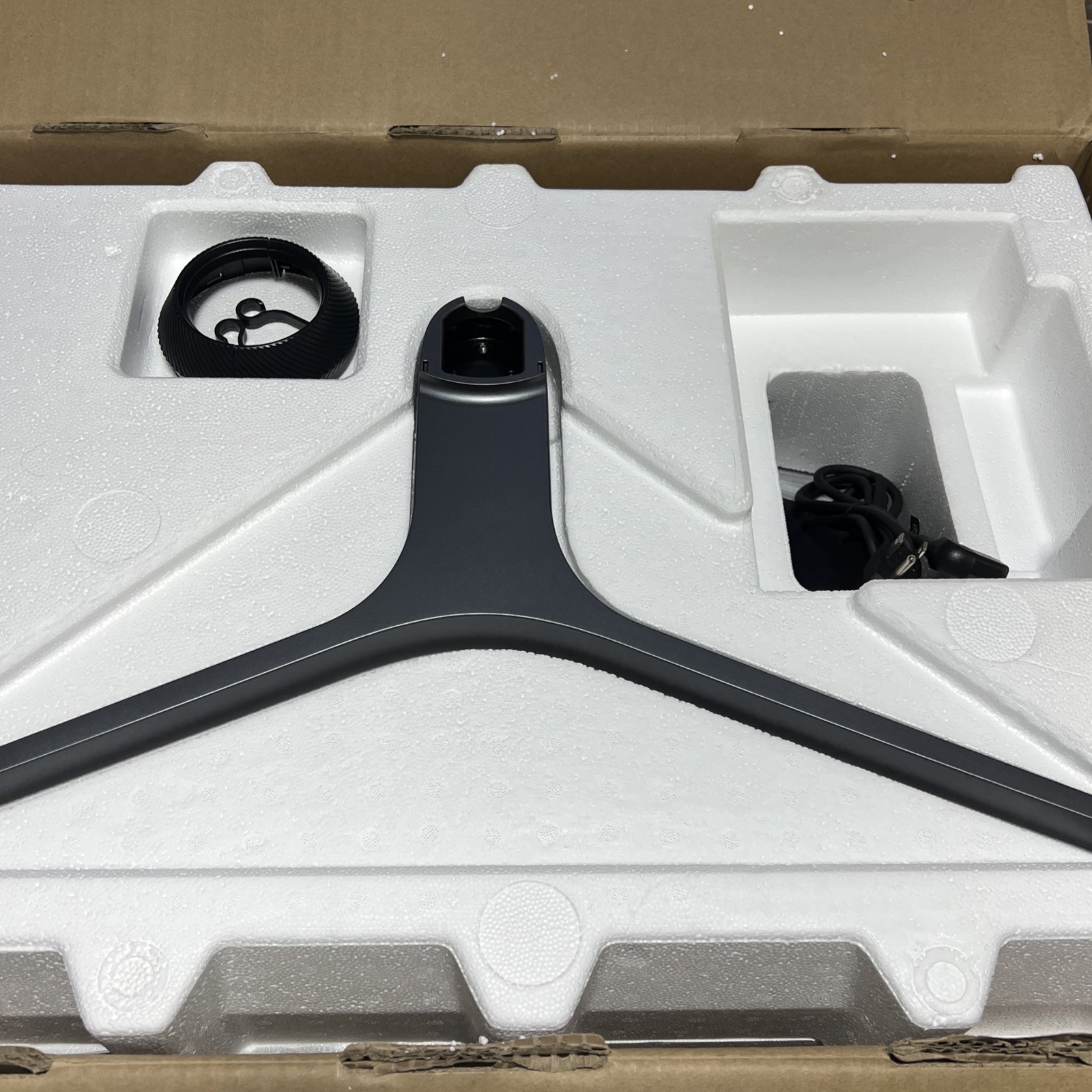 Samsung Odyssey C49RG90SSN 49″ DQHD 120Hz Curved Monitor – For Parts