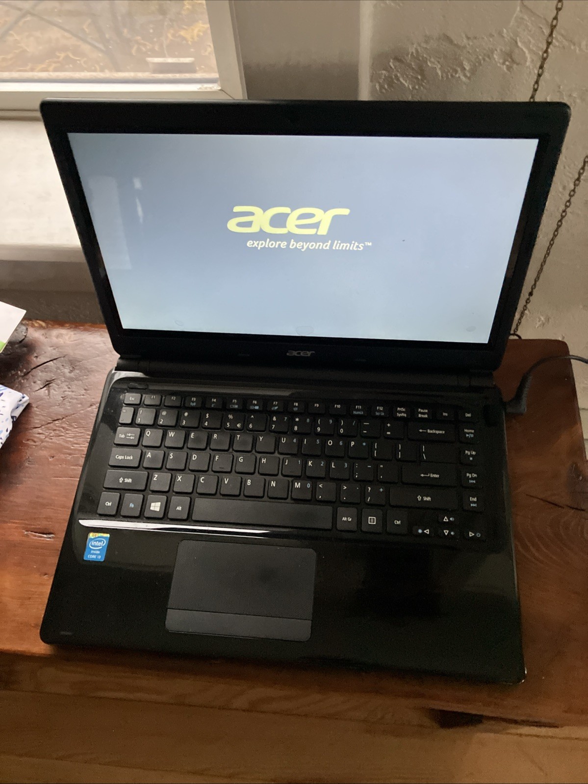 Acer Aspire E1-470P 14″ HD Touch Screen Laptop Intel Core i3 For Parts Or Repair