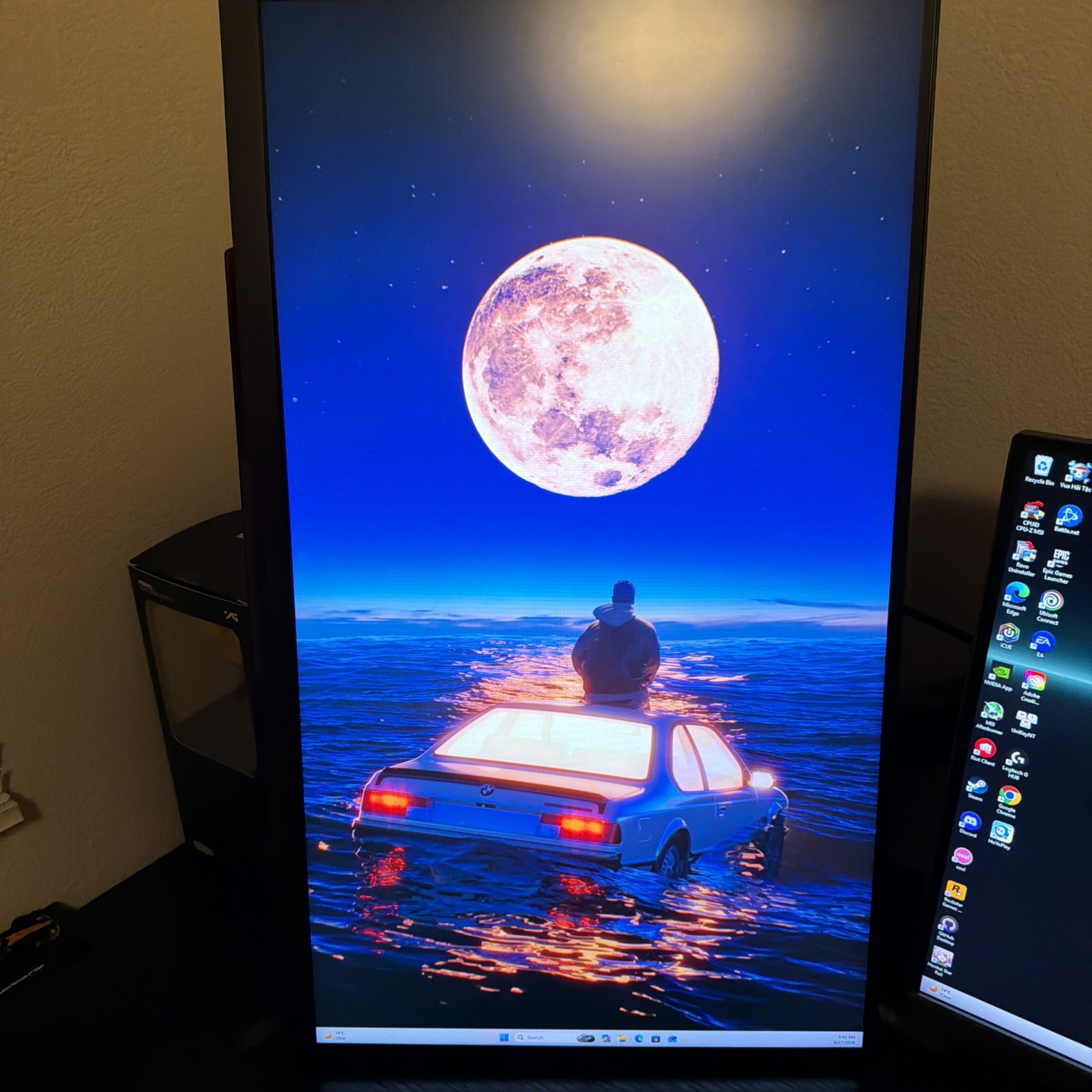 LG 27GR83Q UltraGear IPS LCD Gaming Computer Monitor 27″ QHD 2560 x 1440 240Hz*