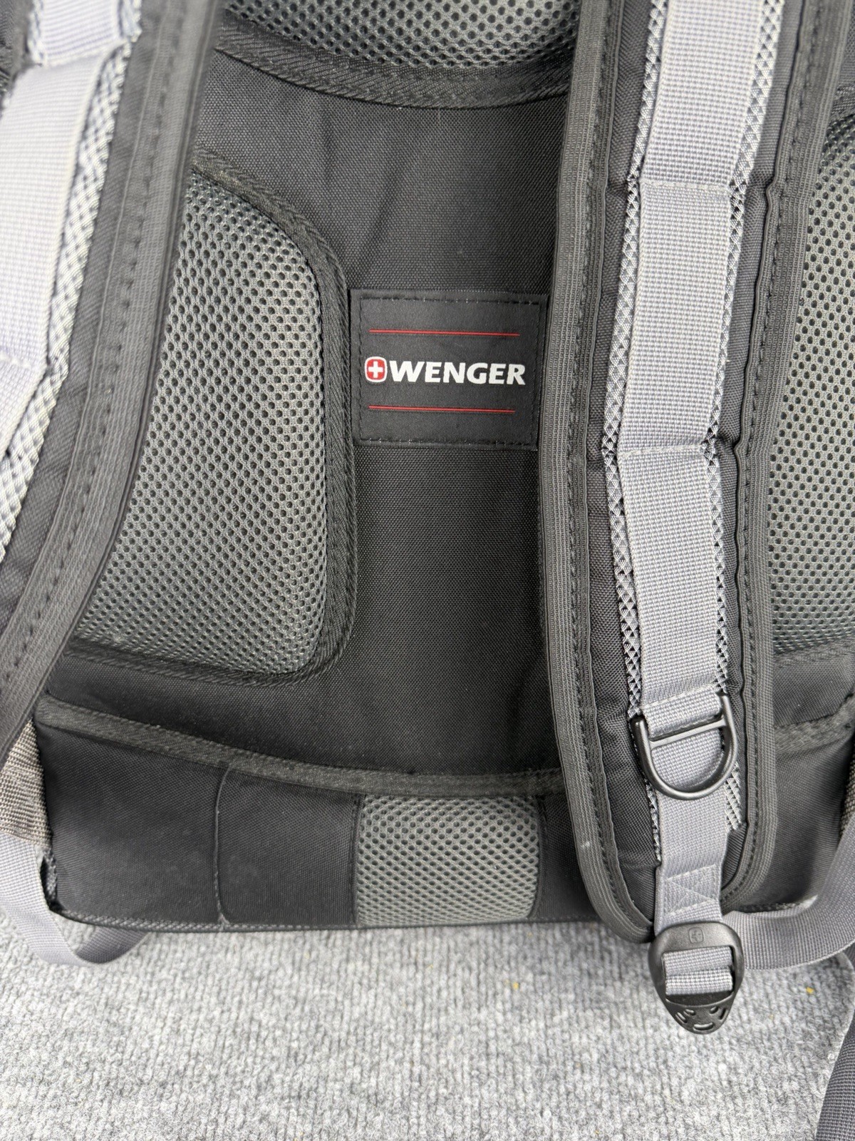 WENGER SWISS GEAR SYNERGY PRO BLACK GRAY 16″ COMPUTER LAPTOP BACKPACK BAG EUC