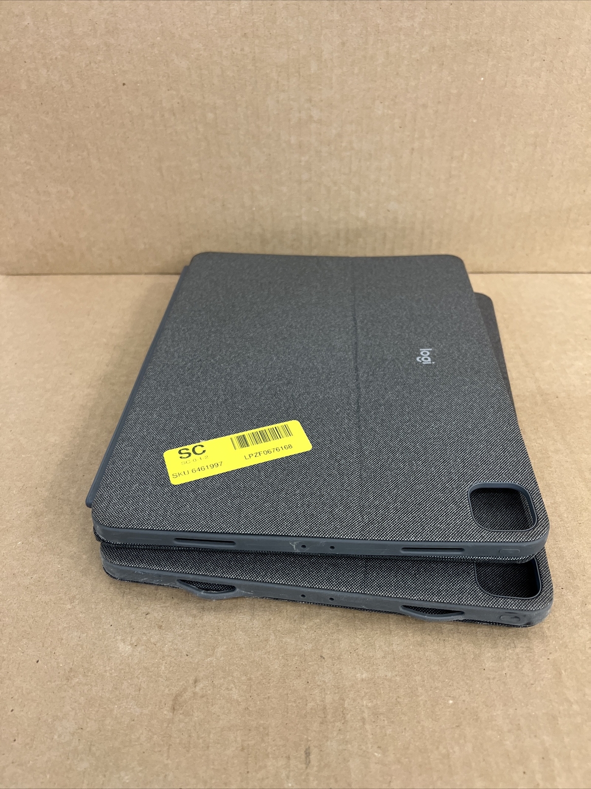 Logitech Combo Touch iPad Pro Keyboard Case for iPad Pro 12.9 5th Gen – USED!!