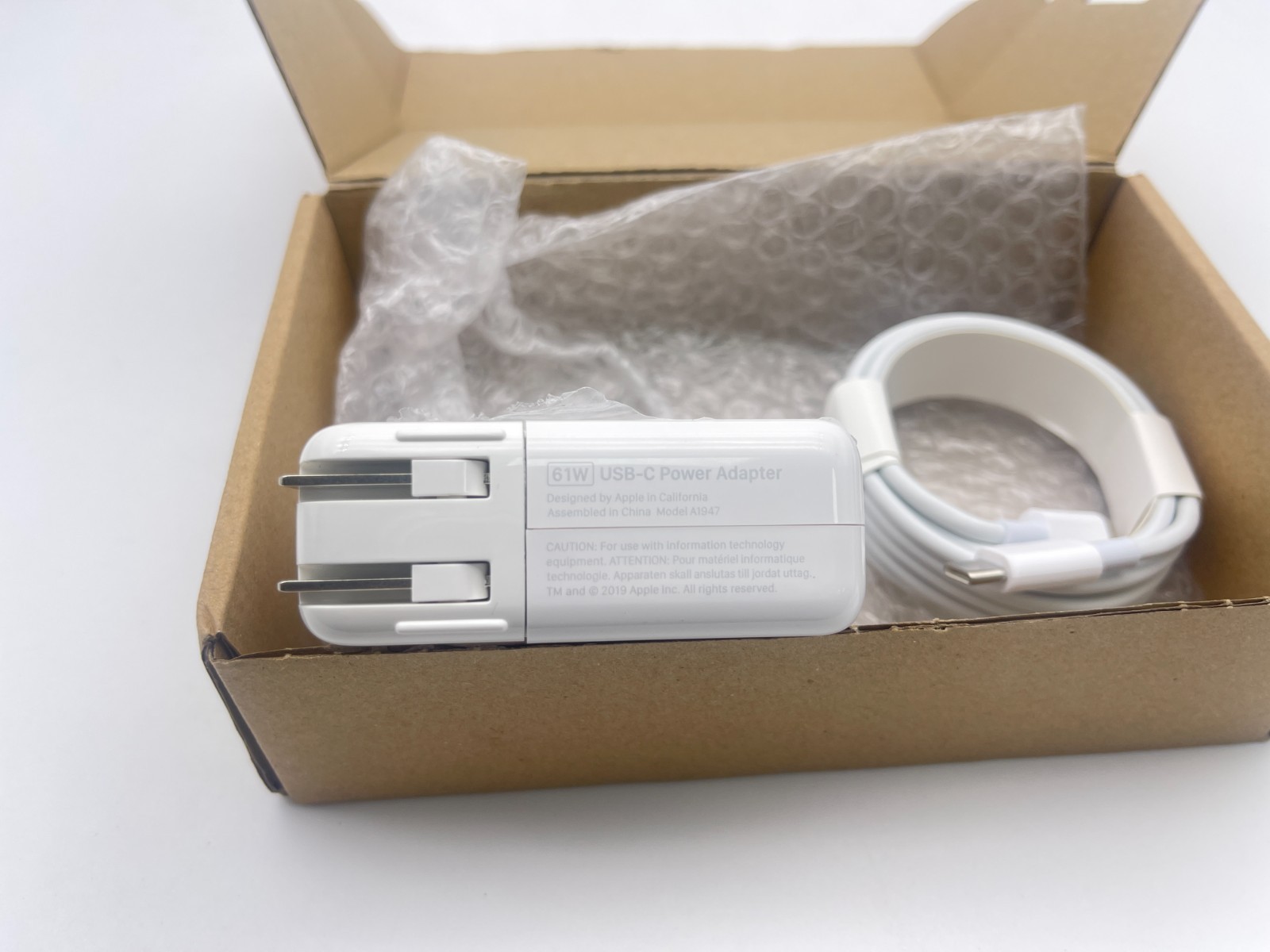 Genuine OEM 61W USB-C Apple Power Adapter Charger MacBook/Air/Pro13 14 15 16 US