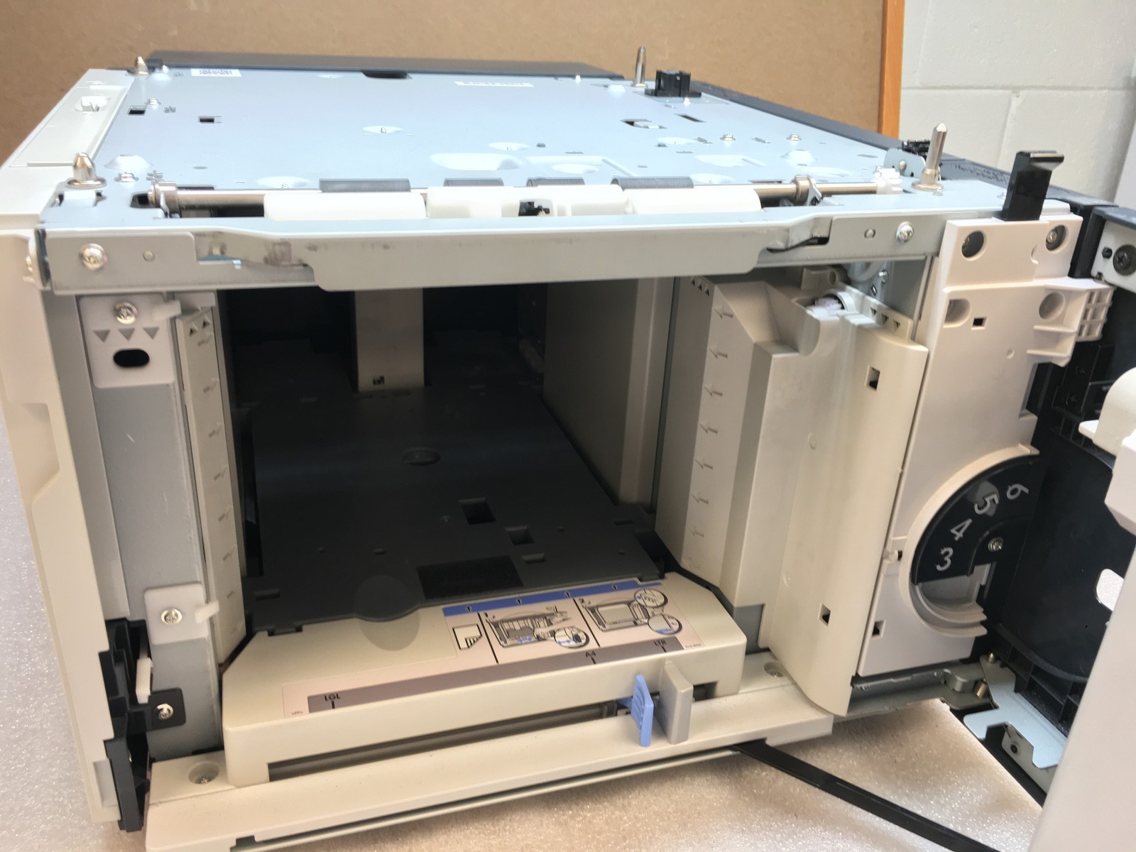 HP LaserJet P4015 / P4515 Series OEM R73-6010 1,500-Sheet Feeder Tray CB523A
