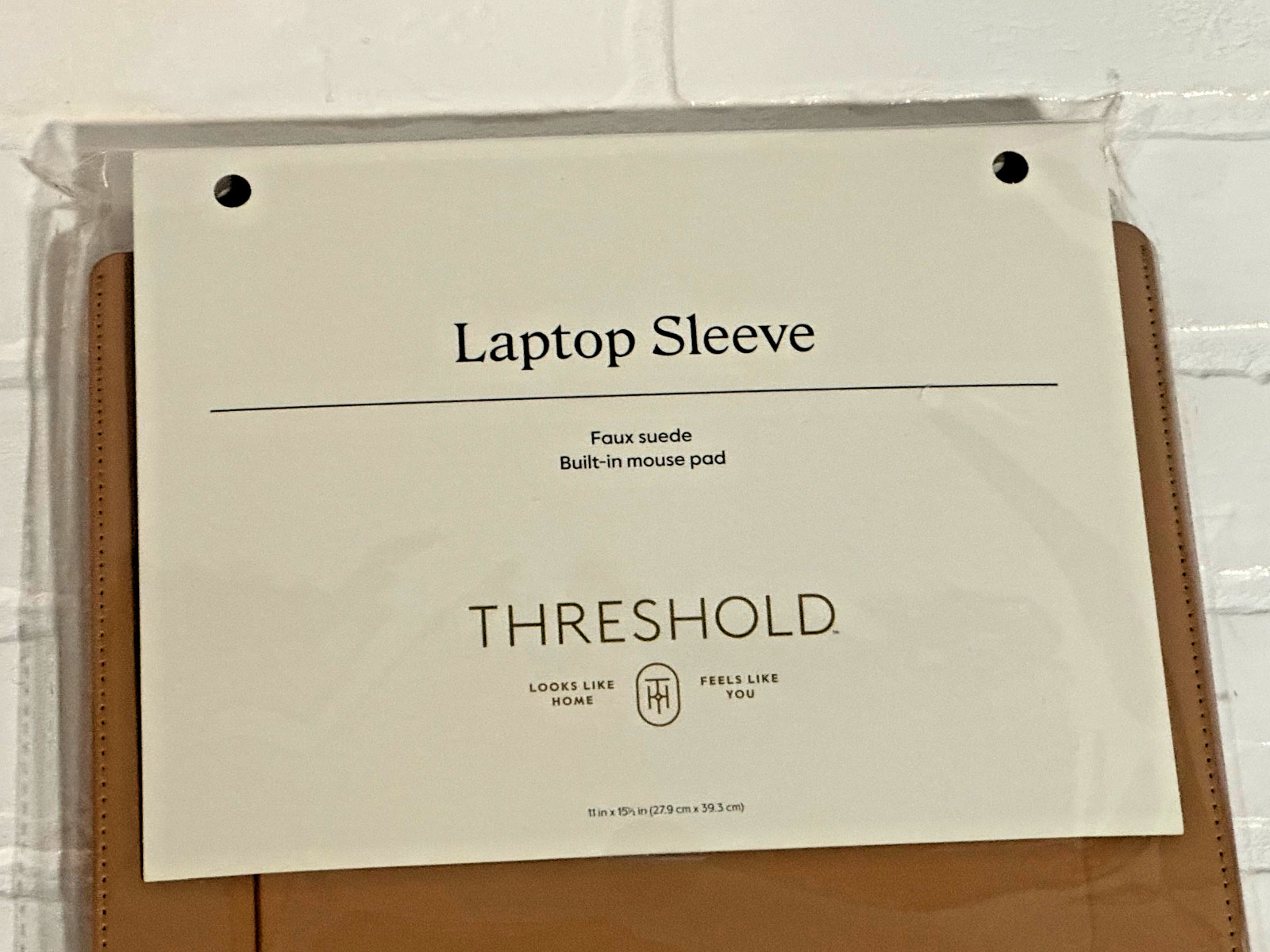 NEW Threshold LAPTOP SLEEVE Faux Suede Leather Built in Mouse Pad Magnetic Close