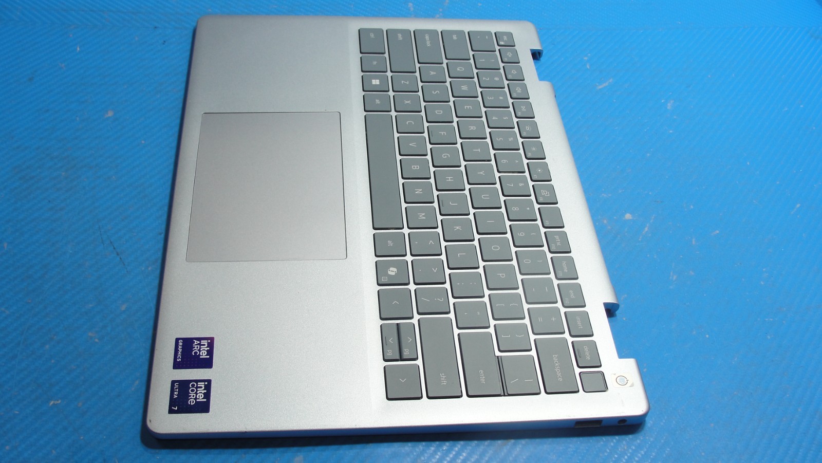 Dell 14” 14 Plus 2-in-1 DB04250 Palmrest w/BL Keyboard Touchad & Speakers 9643R