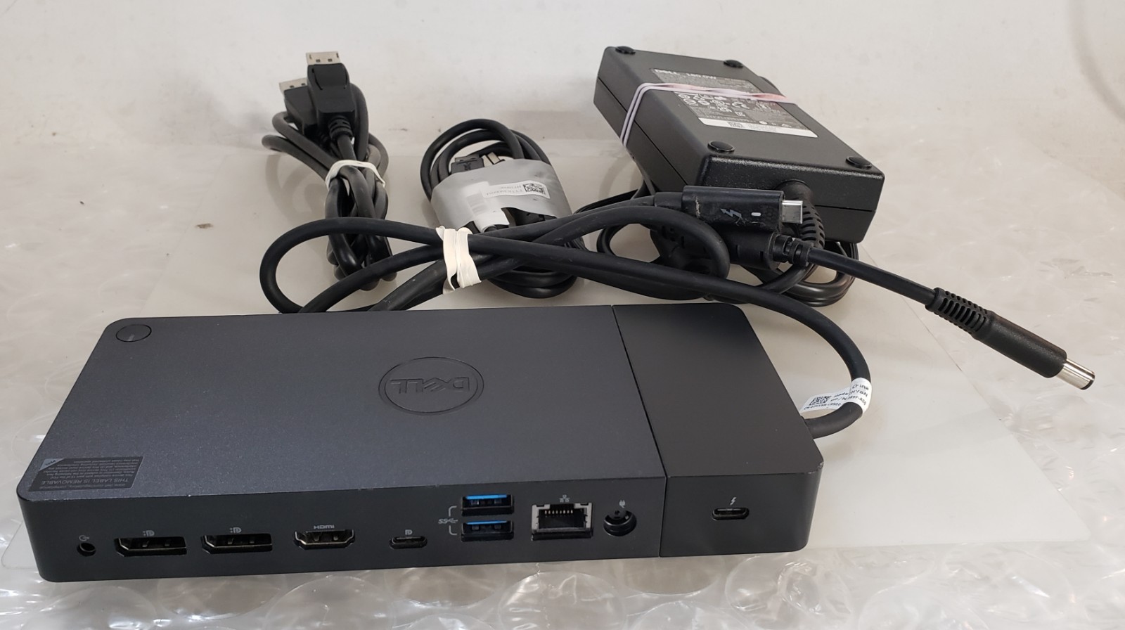 Dell WD19TB Docking Station w/ OEM 180w AC Adapter + USB 3.0 + DP Cables