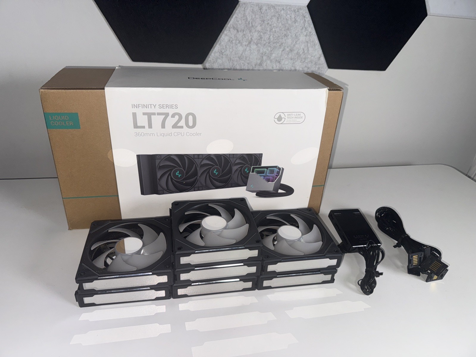 Deepcool LT720 360mm Liquid CPU Cooler Black 120mm Fans + 7 Lianli SL Fans !!!