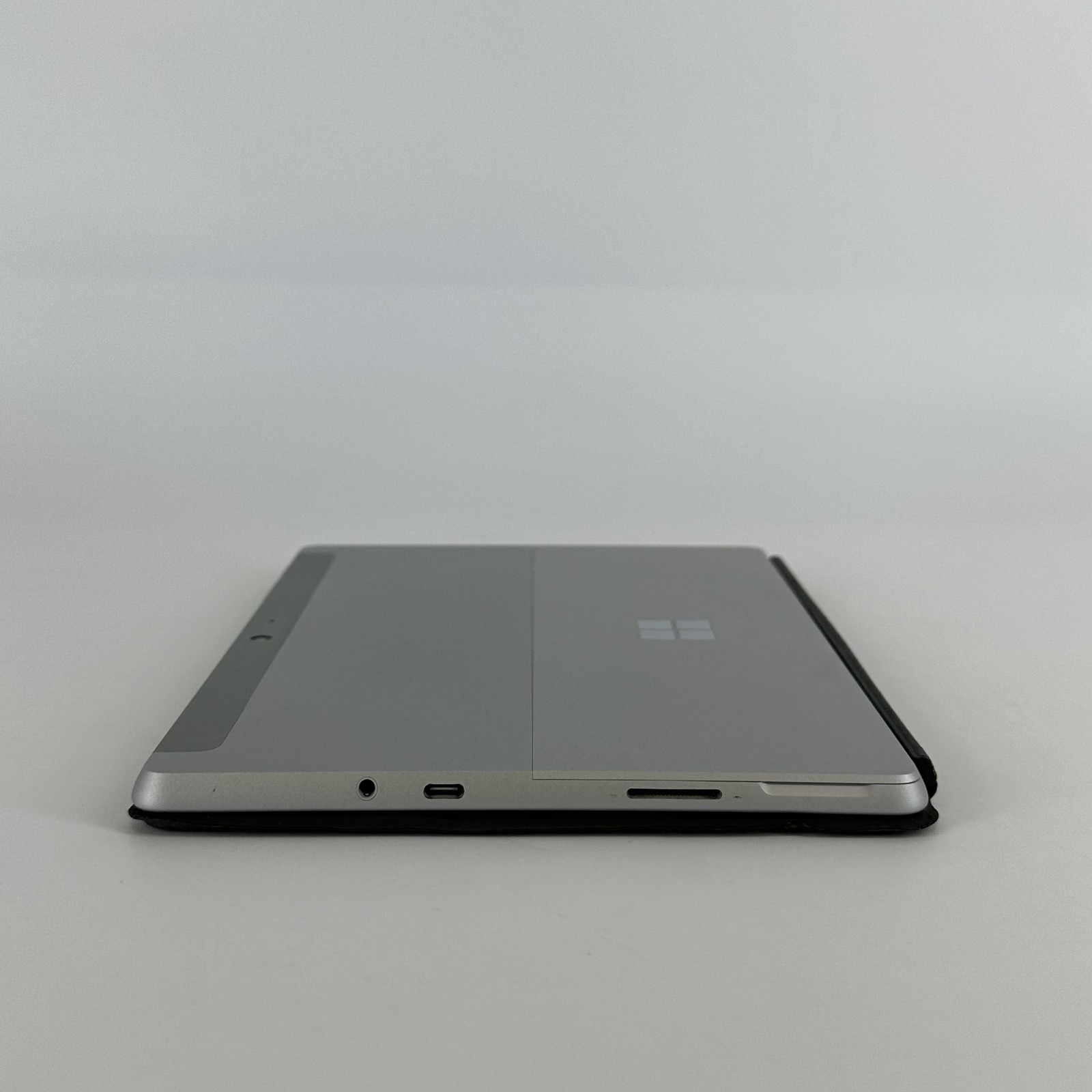 Microsoft Surface Go 2 LTE 10.5″ Silver m3-8100Y 1.10GHz 8GB 256GB SSD Good