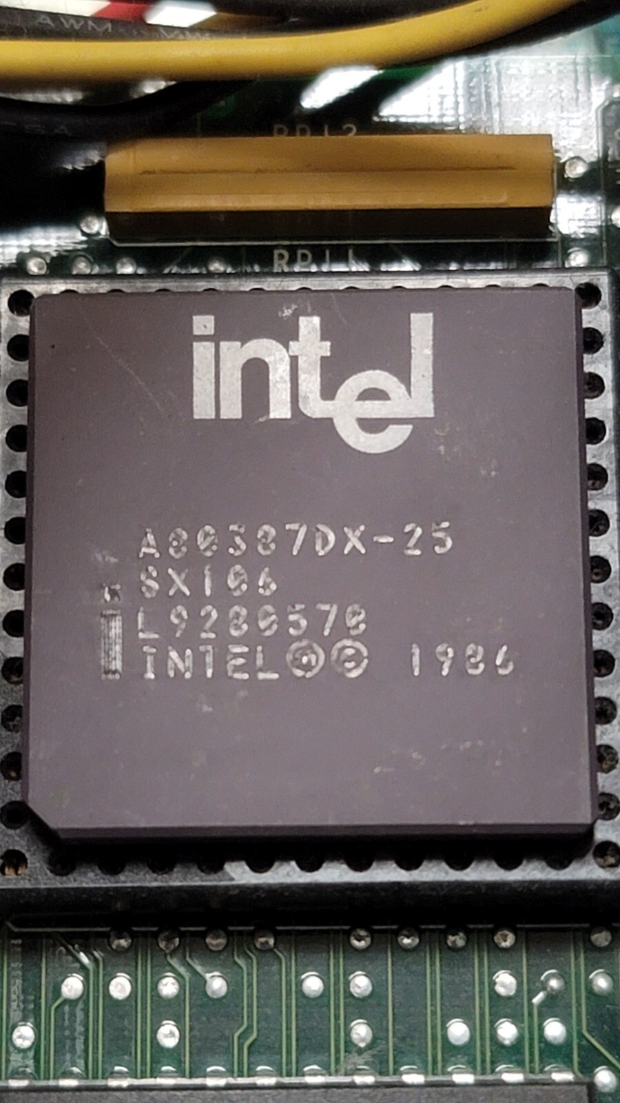 Rare Intel Data General 302 PC Personal Computer Vintage 80386DX 8MB for parts