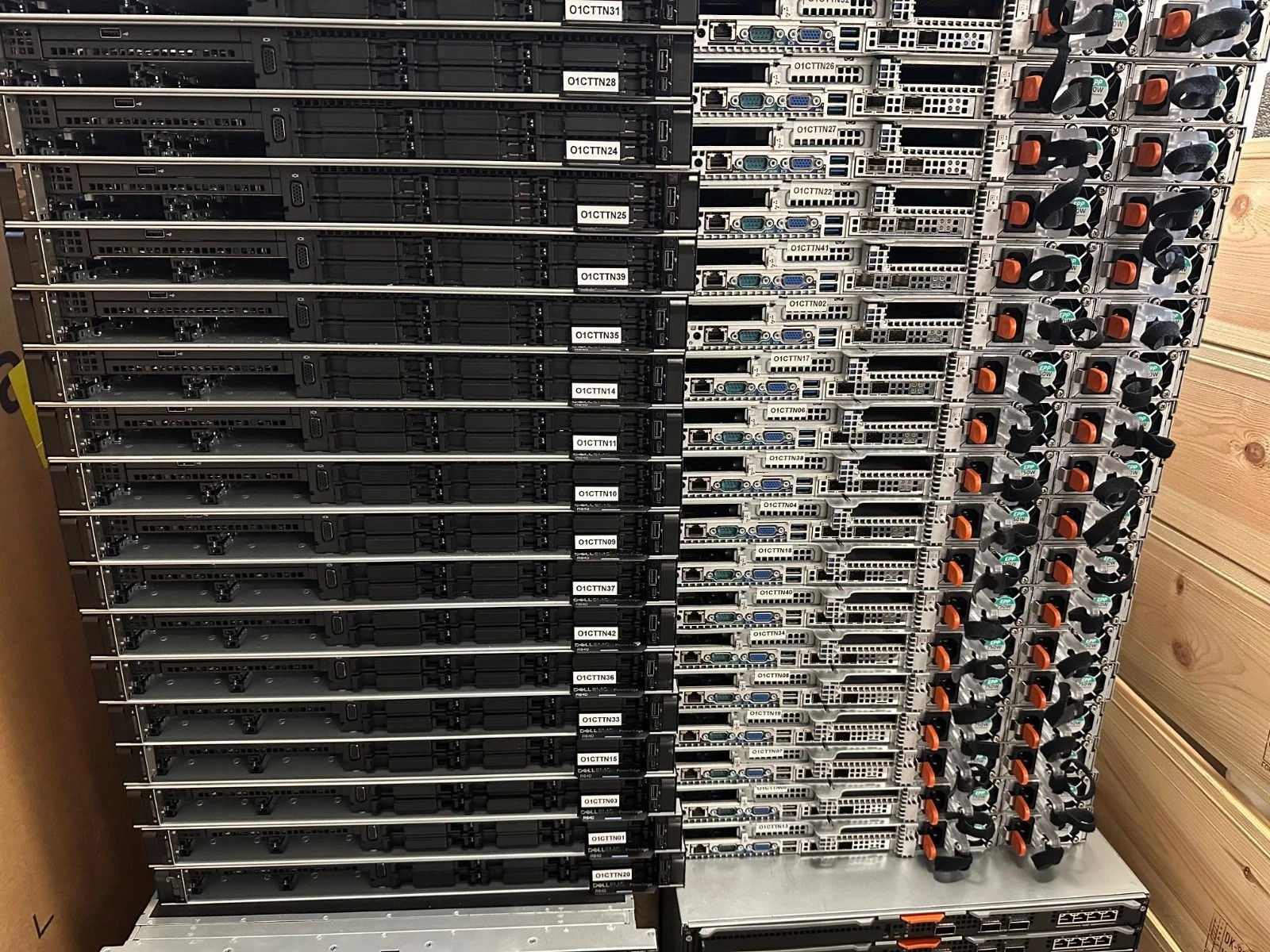 Dell PowerEdge R640 Server 2x Intel Xeon Gold 6138 40 core H730P 750W NO RAM/SSD