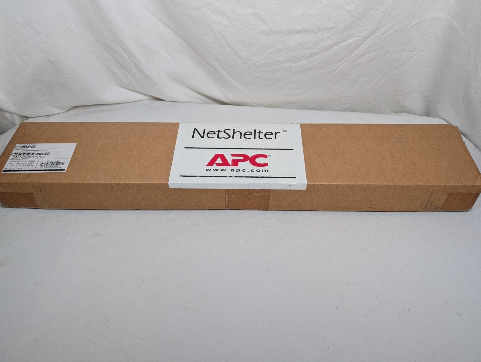 APC Schneider AR8442 NetShelter Cable Management Vertical Cable Manager – New