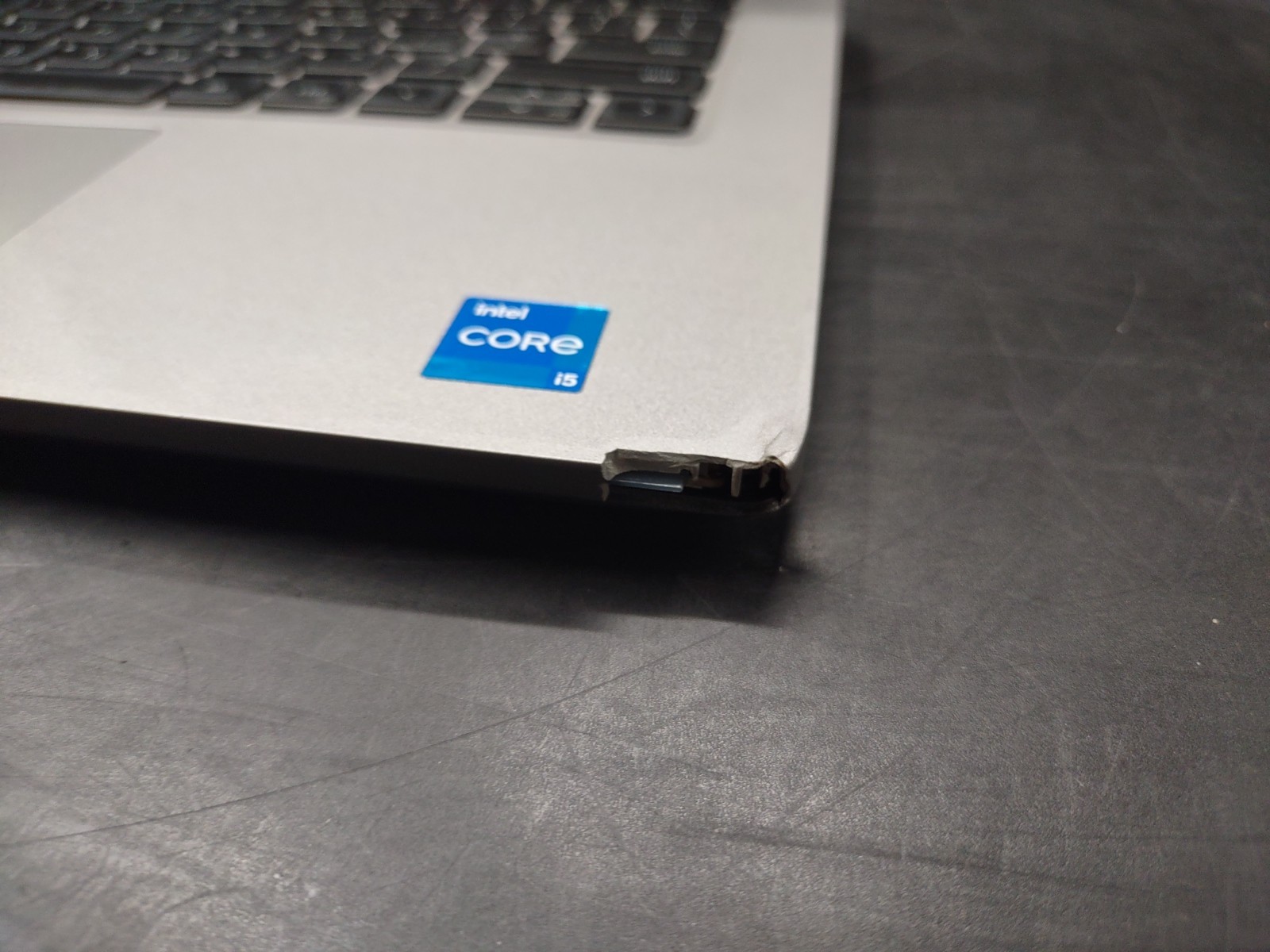 Dell Latitude 5420 i5 1135G7 @ 2.40GHz 16GB RAM NO NVME NO OS
