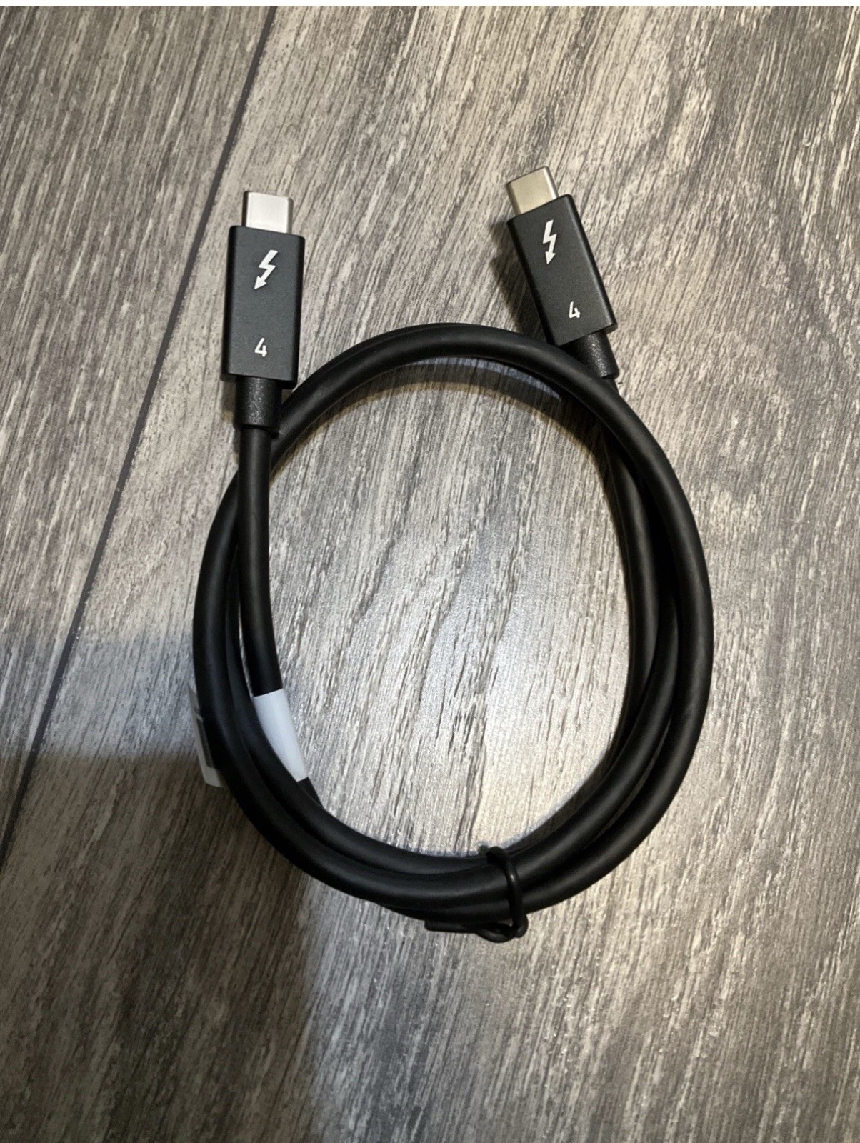 Genuine Lenovo Thunderbolt 4 cable for Thunderbolt Dock 0.7m
