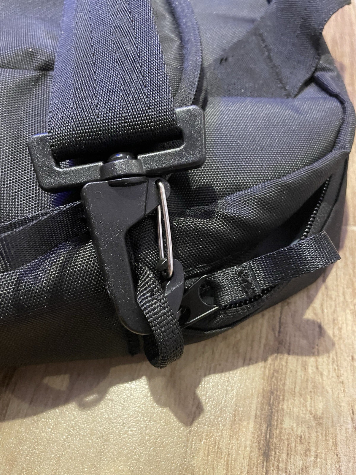 Dell Black 15in Shoulder/Messenger Laptop Bag Polyester Padded Adjustable Strap