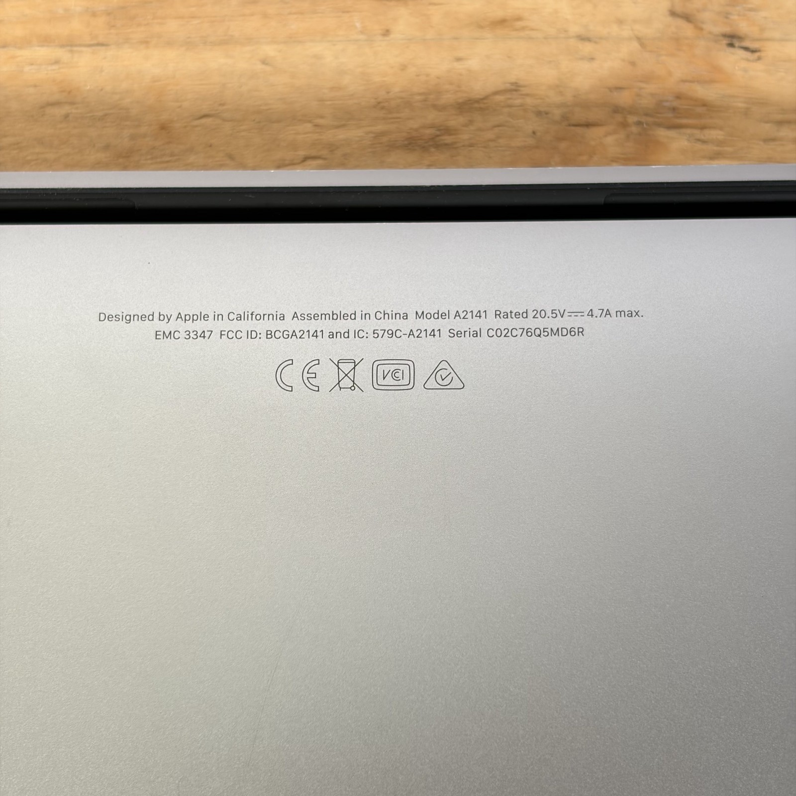 2019 Apple MacBook Pro A2141 Intel i9 2.4GHz 16″ 32GB RAM 1TB SSD (R 5300M) READ