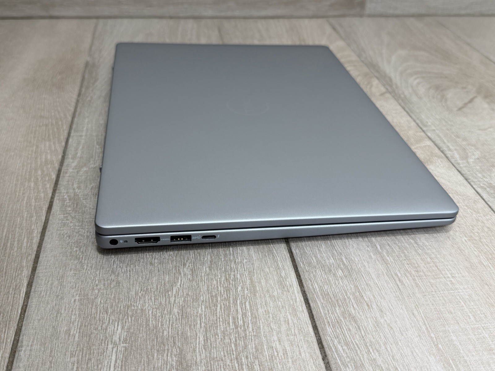 Dell Inspiron 14 Plus 7440 14″ Core Ultra 7 155H 1TB NVMe SSD 16GB RAM Excellent